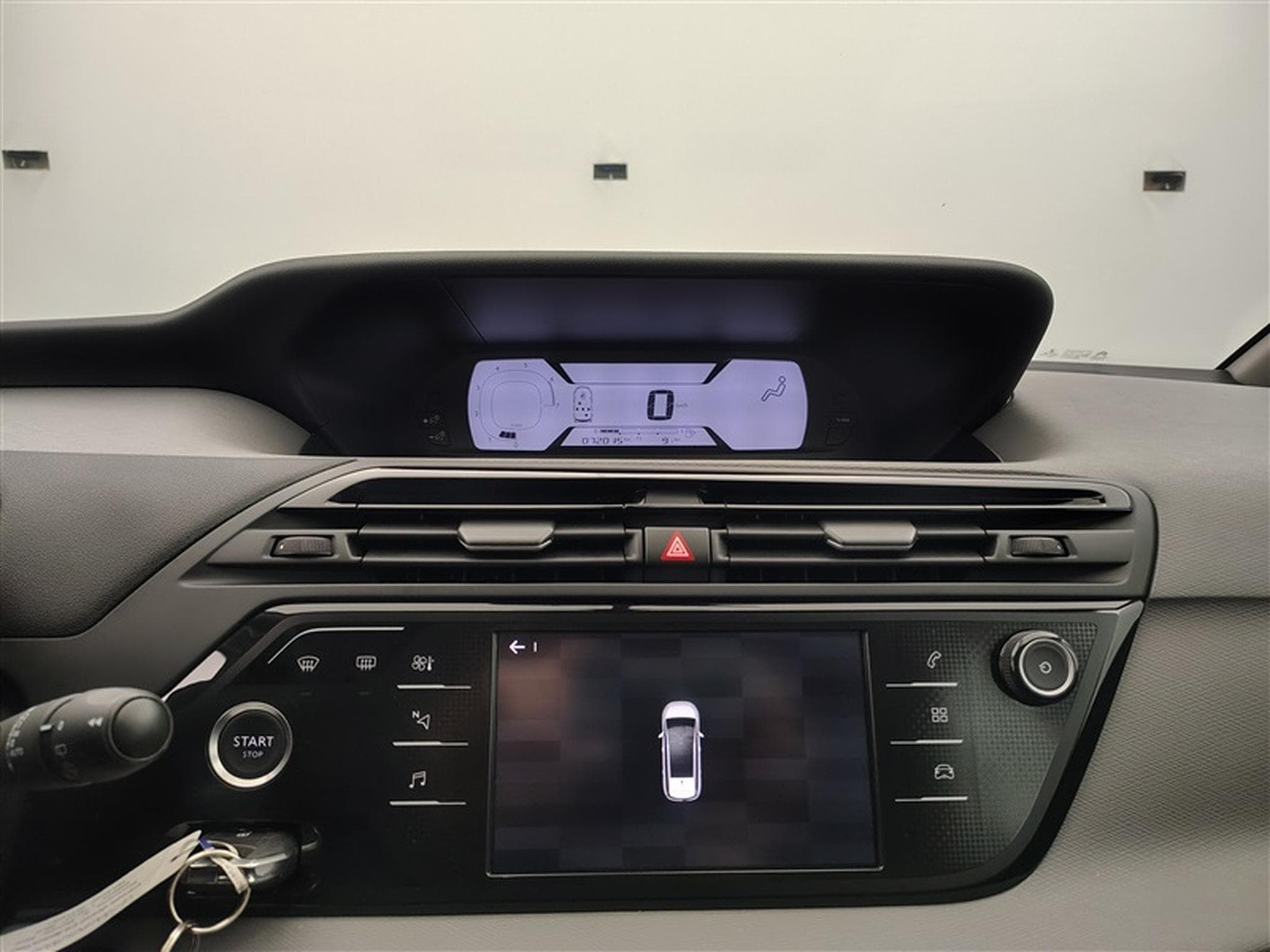 Citroën Grand C4 SpaceTourer 1.2 PureTech 130Cv Live 7PL / NAVI / ALU (2021) - Photo 17