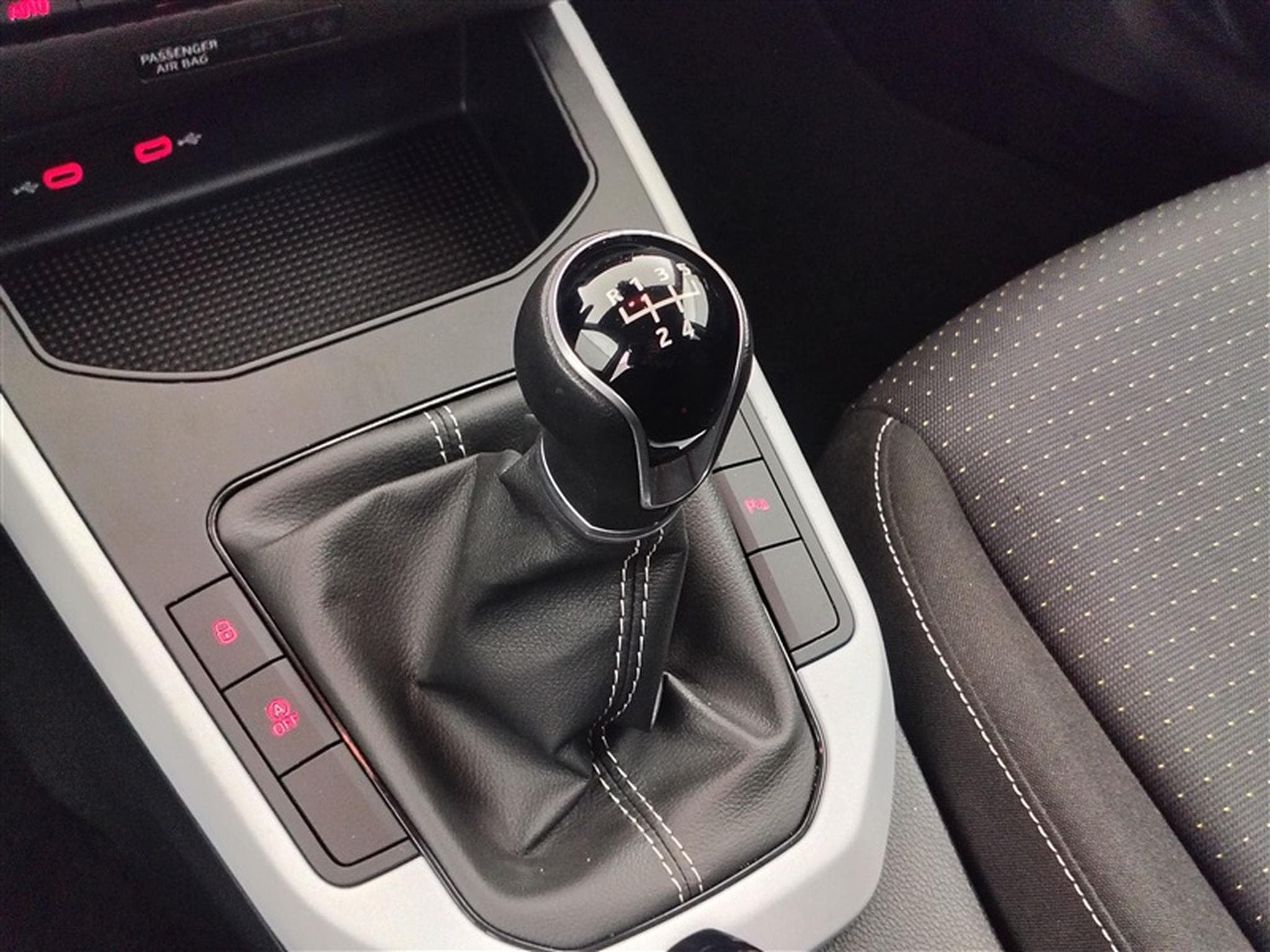 Seat Arona 1.0 TSI 95cv Style **CARPLAY/CAM/SG CH** (2022) - Foto 12