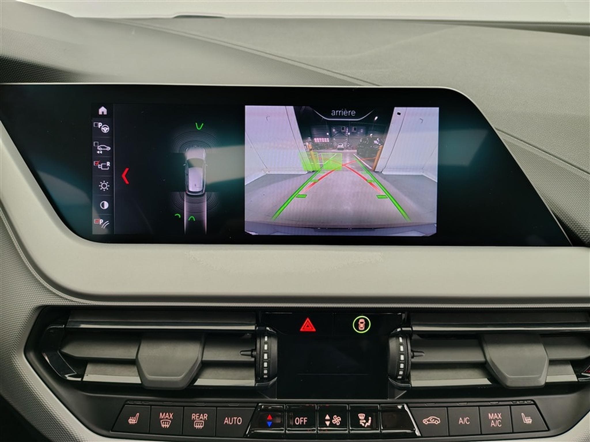 BMW 118 iA OPF FULL LED/T.O/CUIR CHAUFF./CARPLAY/CAM+PDC (2020) - Photo 18
