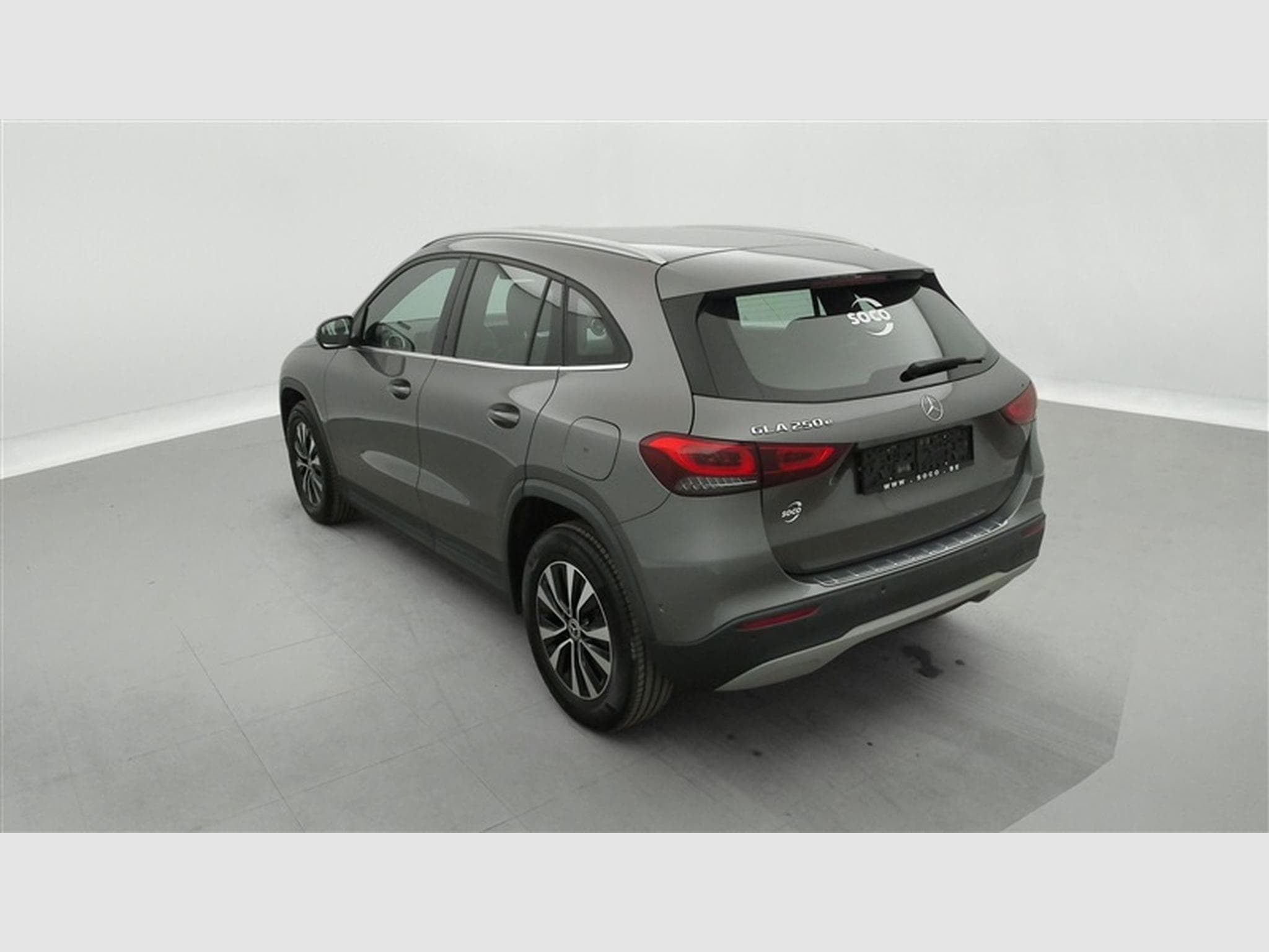 Mercedes GLA 250 e PHEV Business Line Navi / Led / PDC av+ar (2022) - Foto 2