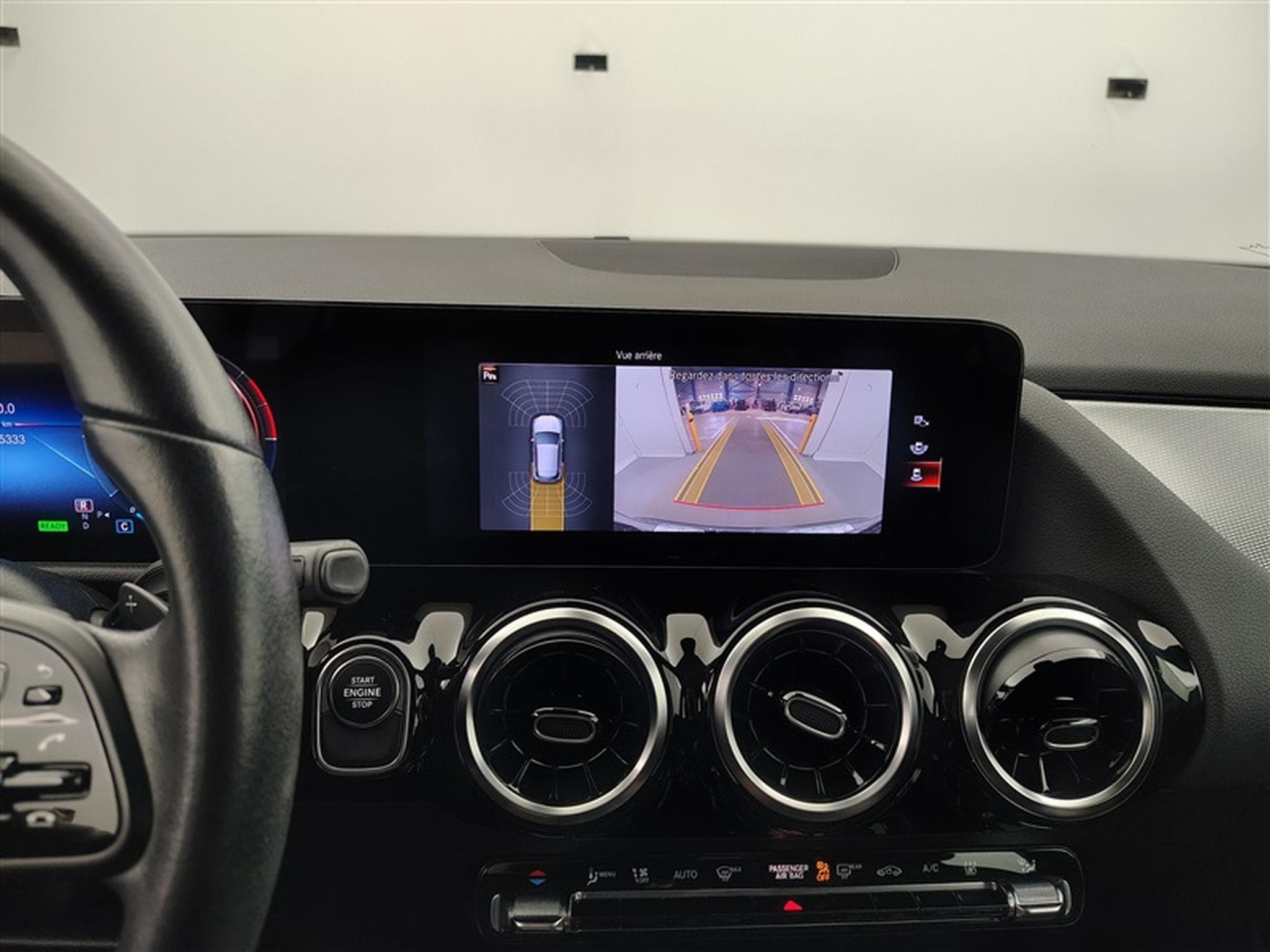 Mercedes GLA 250 e PHEV Business Line Navi / Led / PDC av+ar (2022) - Foto 18