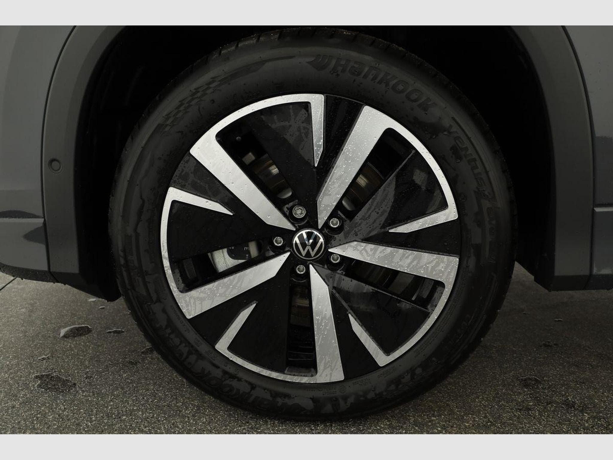 VW Tayron 1.5 TSI eHybrid 150 kW Life (2025) - Photo 16