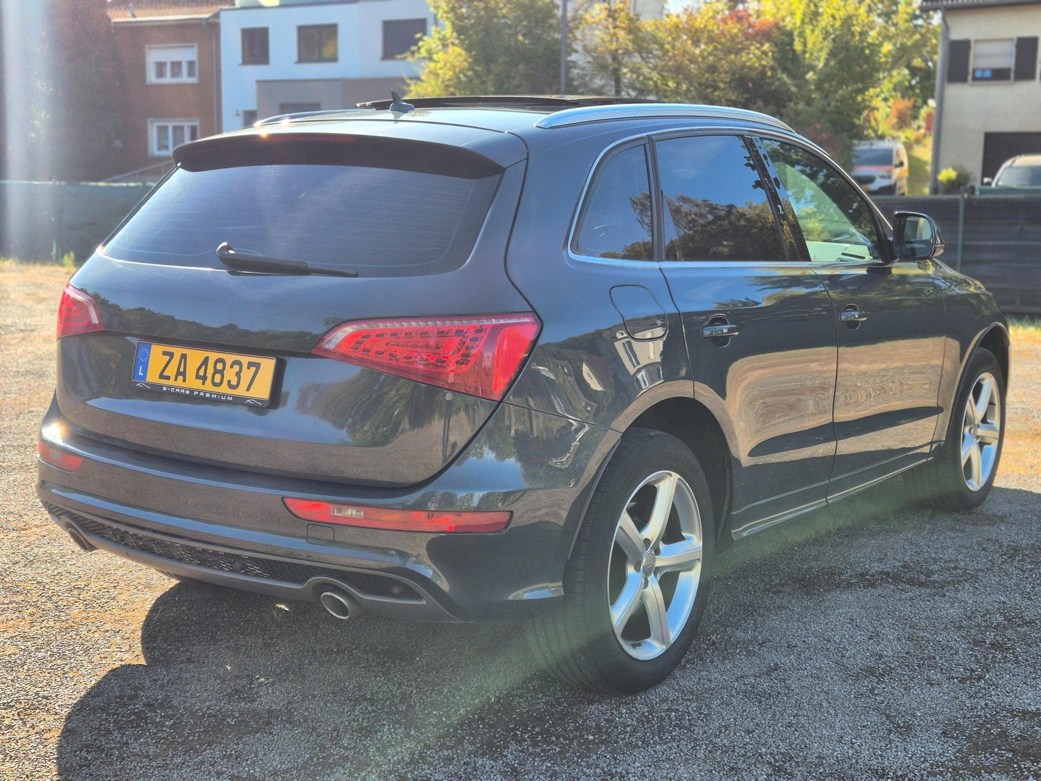 Audi Q5 3.0 TDI 240 Quattro S-Line (2009) - Photo 2