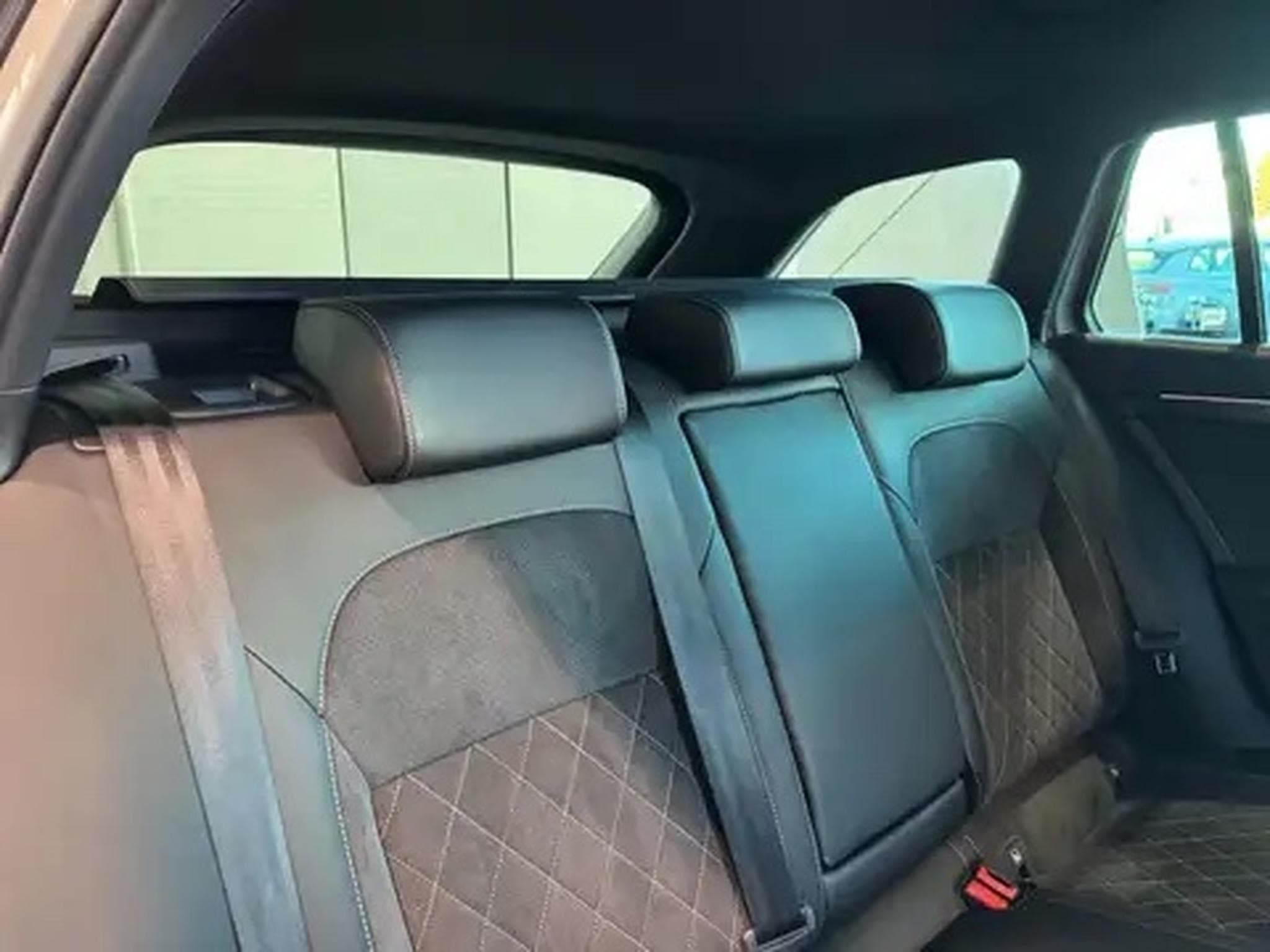Skoda Superb Sportline, iV (plug-in hybrid) (2023) - Photo 6