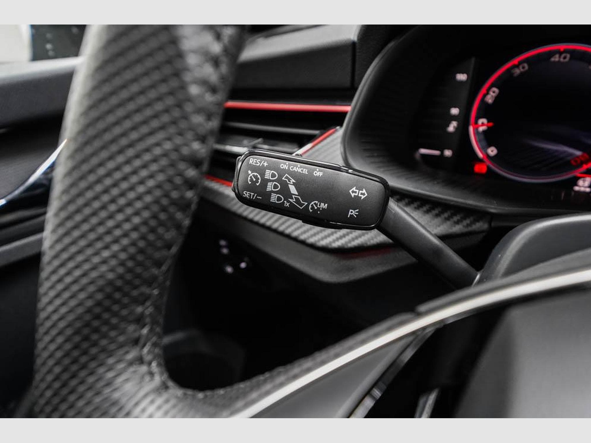 Skoda Kamiq 1,0 TSI Monte (2025) - Foto 10