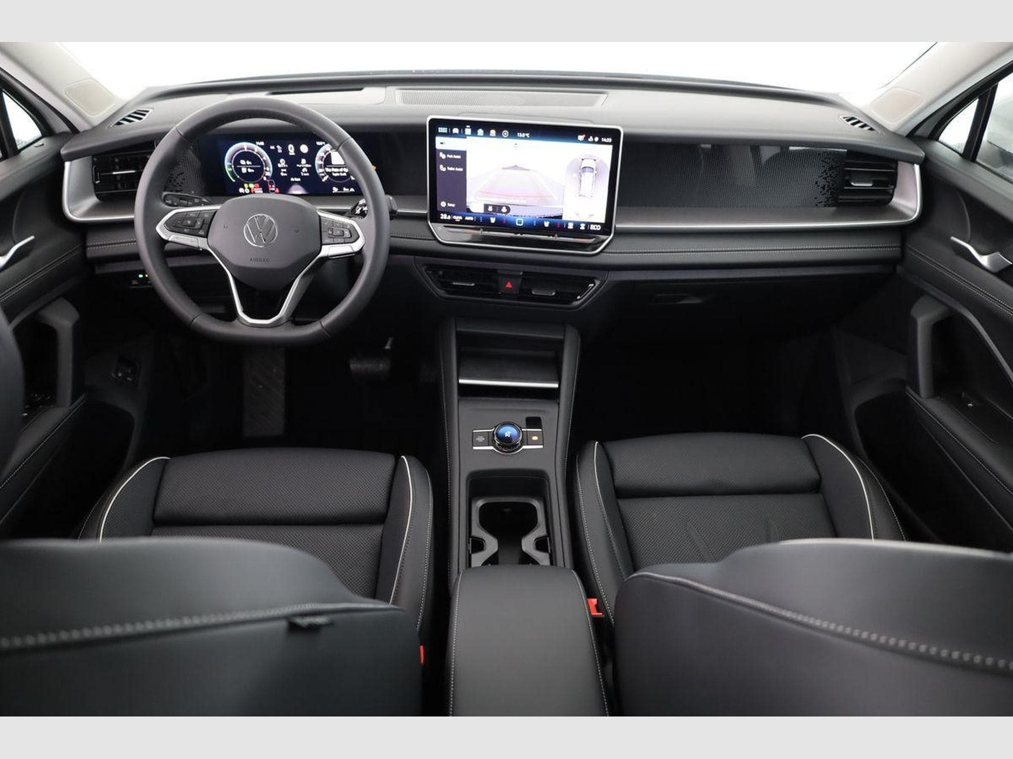 VW Tayron 1.5 TSI eHybrid 150 kW Life (2025) - Photo 4