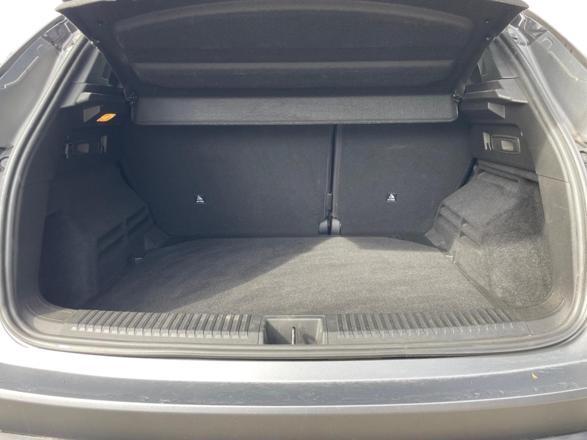 Renault Austral 1.2 E-Tech HEV Iconic Esprit Alpine 4Control (2025) - Foto 10