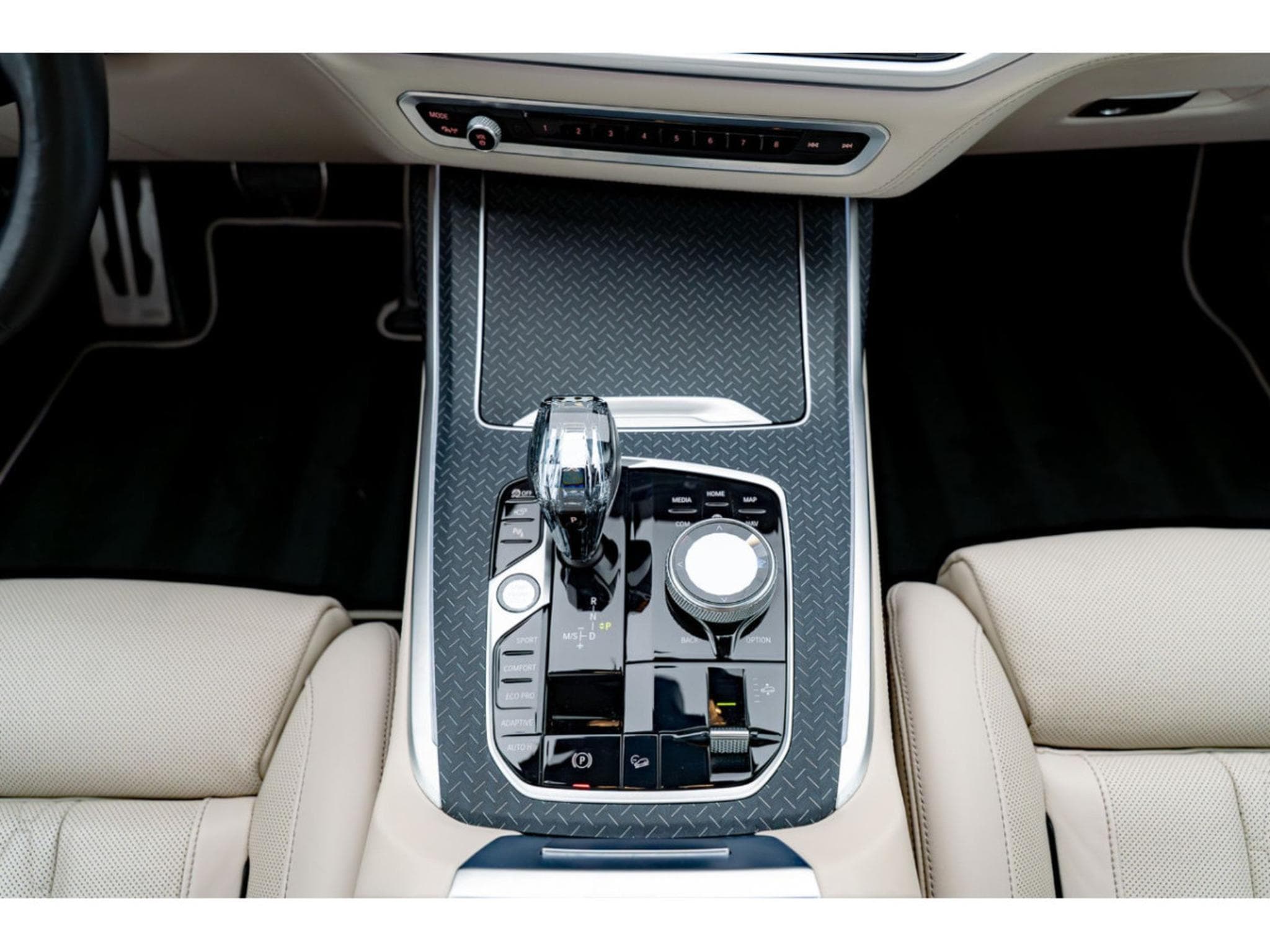 BMW X7 X7 40D Msport /xDrive/Pano/22/VOLL (2022) - Foto 23