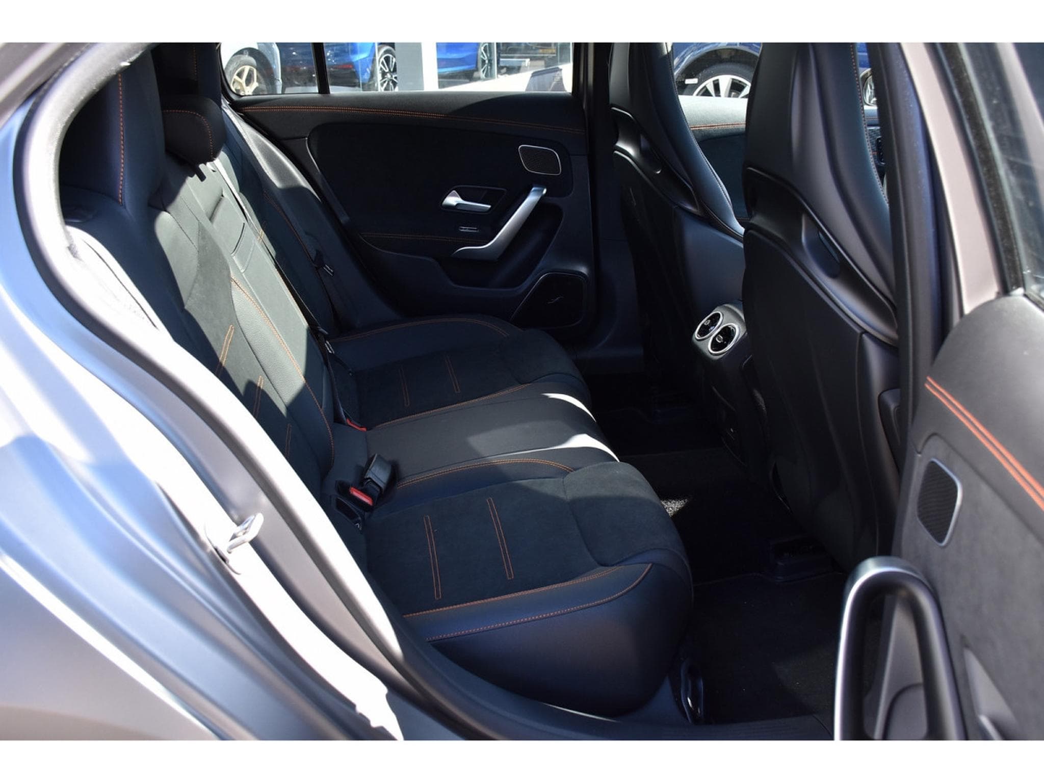 Mercedes A 45 AMG S 4Matic+ Street Style Ed. SG PERF MEMO PANO BURMESTER DISTR (2024) - Photo 8