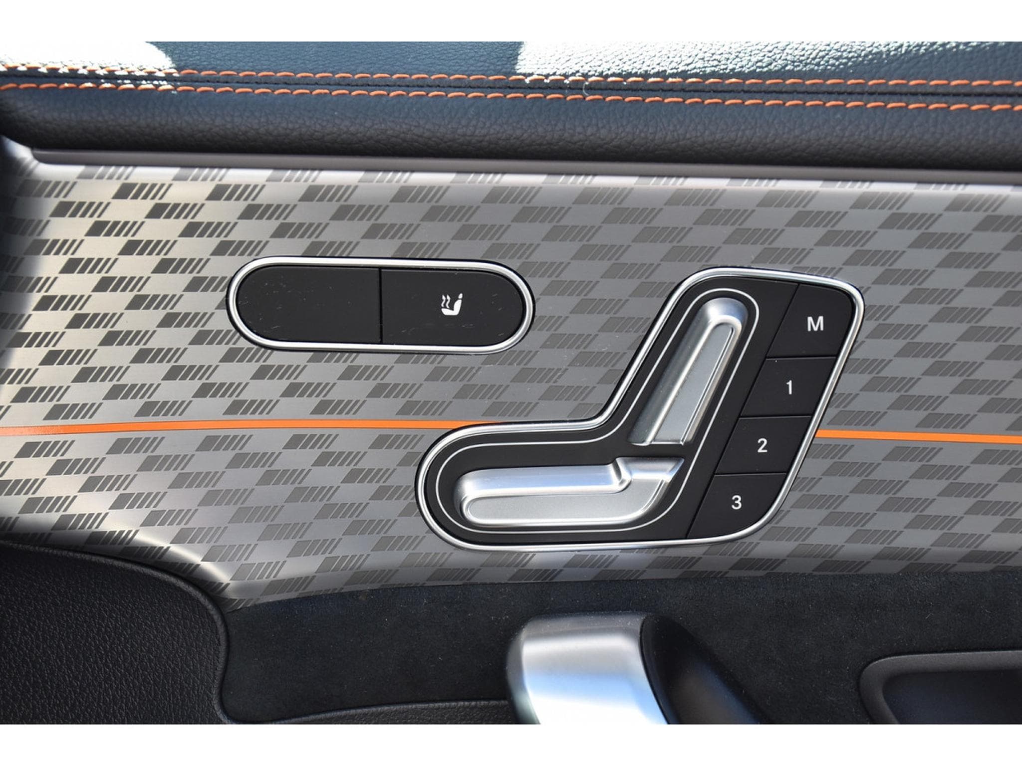 Mercedes A 45 AMG S 4Matic+ Street Style Ed. SG PERF MEMO PANO BURMESTER DISTR (2024) - Photo 21