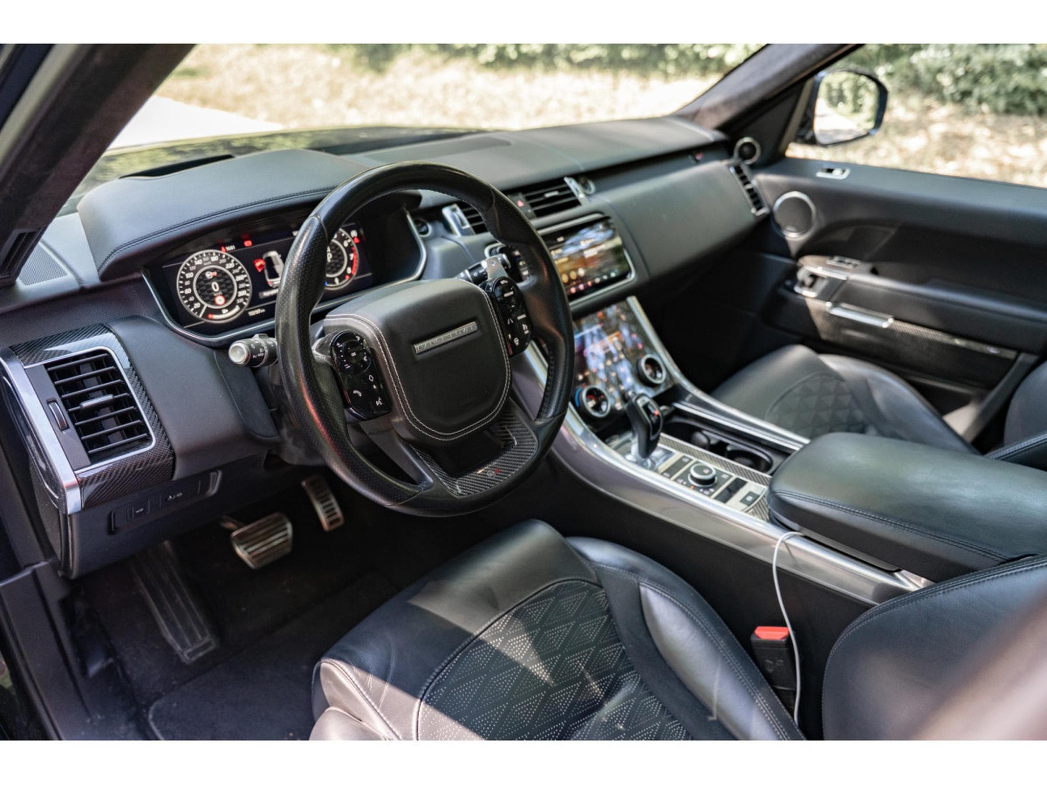 Land-Rover Range Rover Sport SVR - Panoramic Roof - Pixel Laser LED (2021) - Photo 10