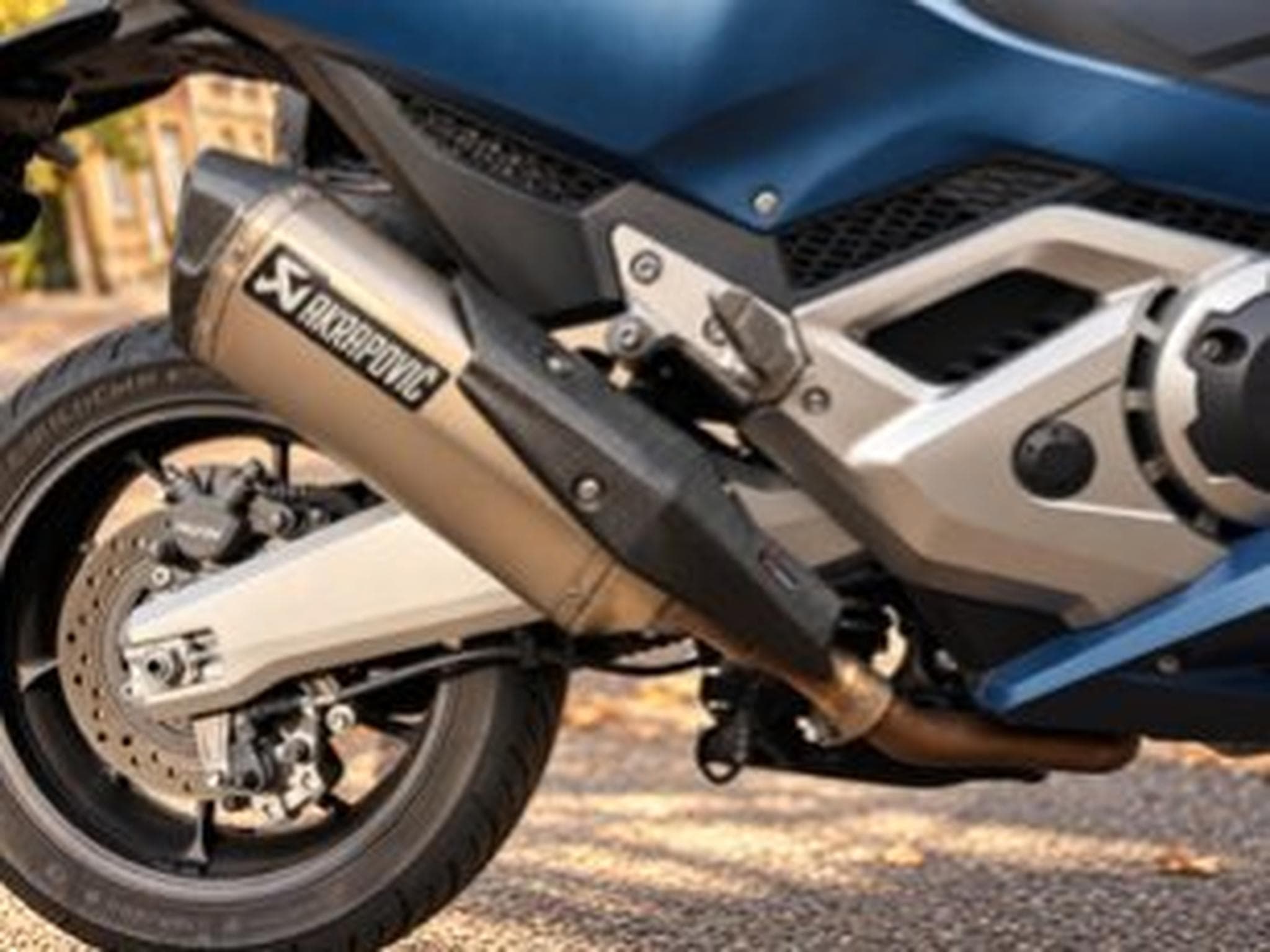 Honda Forza bleu nuit mat revision fait pneus ok (2023) - Foto 2