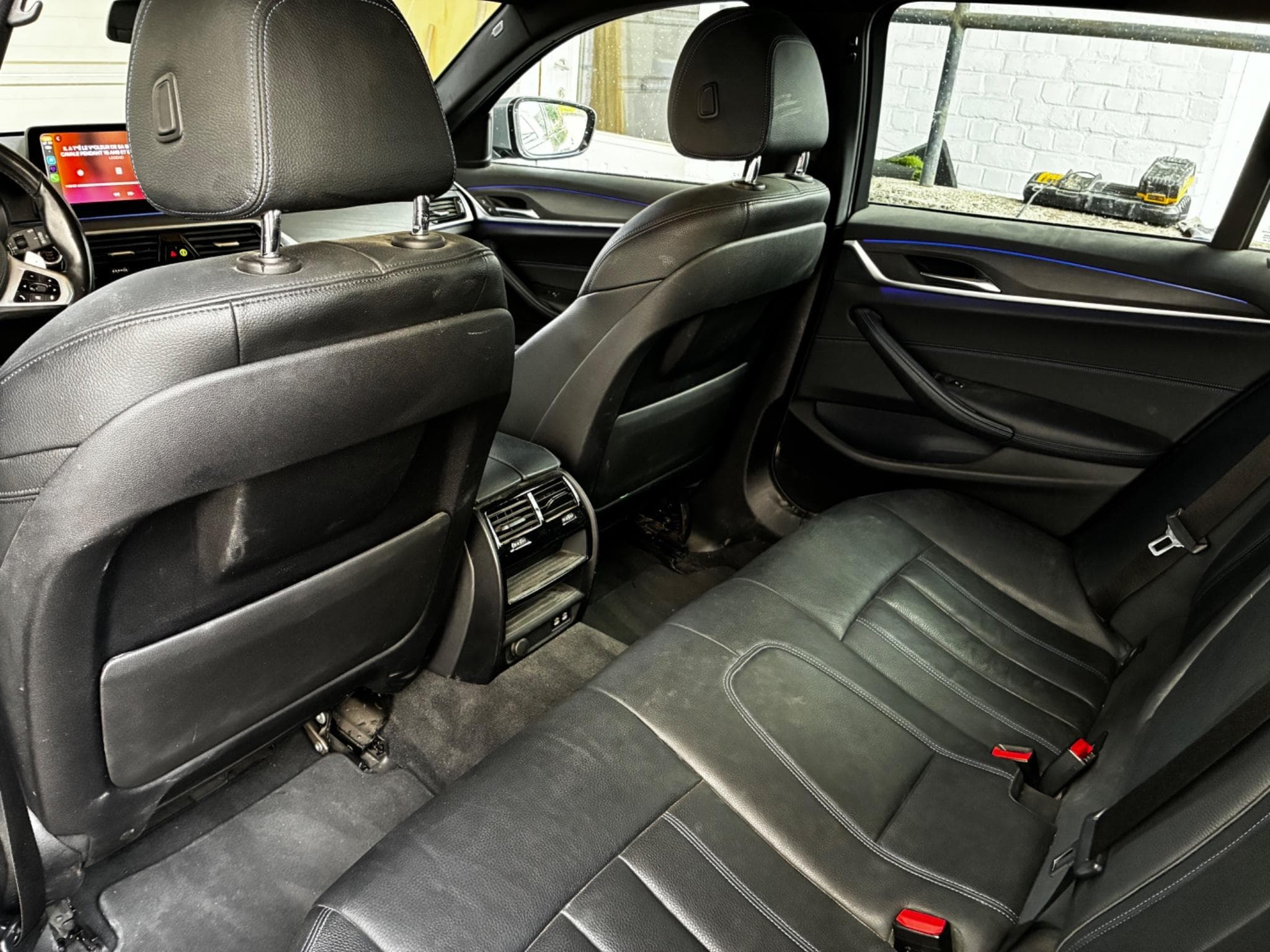 BMW 518 Pack M - Nardo Grey (origine) (2021) - Foto 13