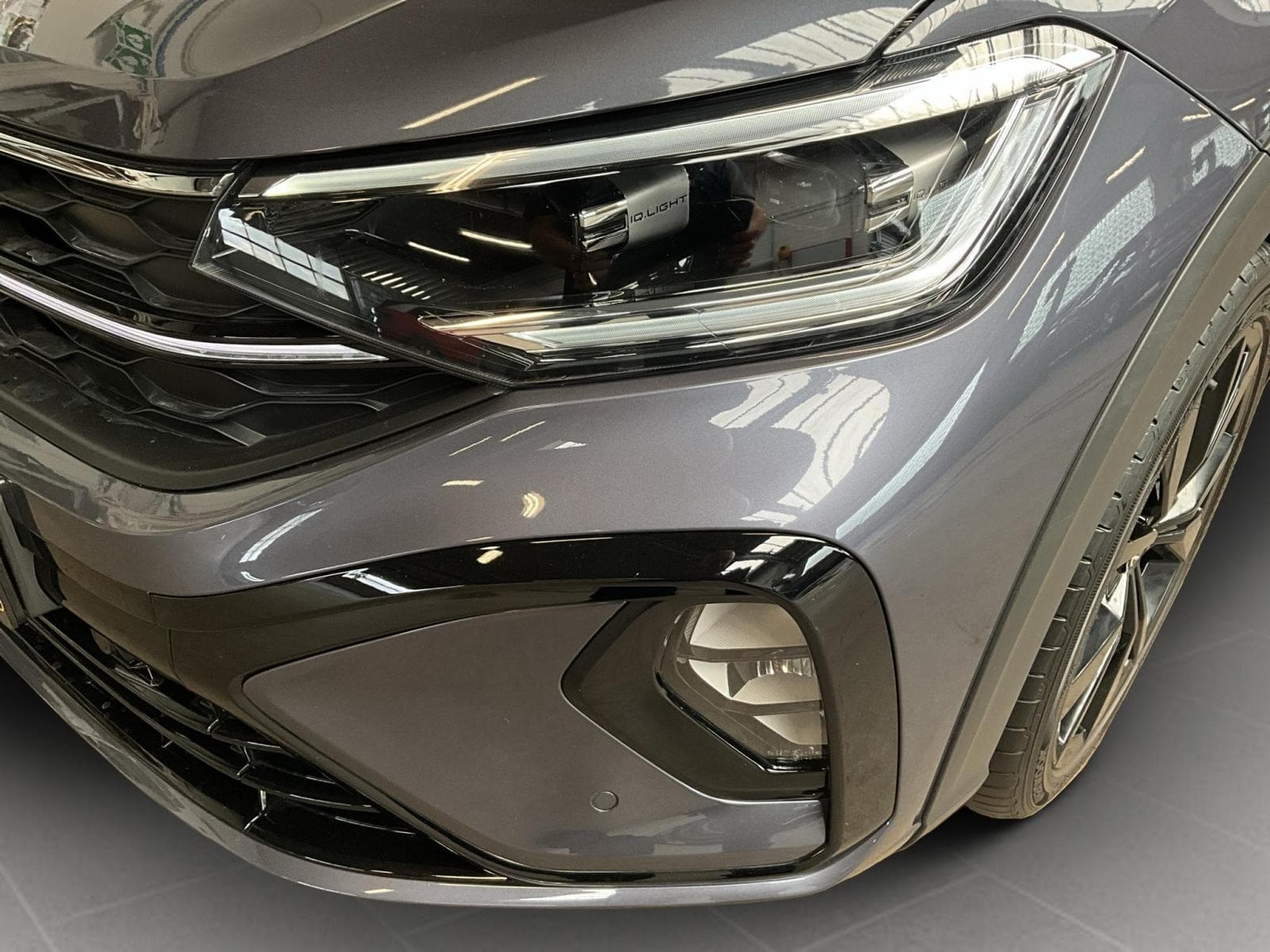 VW Taigo R-Line+DSG+Black-Style+Pano+IQ-Light+P.Tech. (2024) - Foto 9