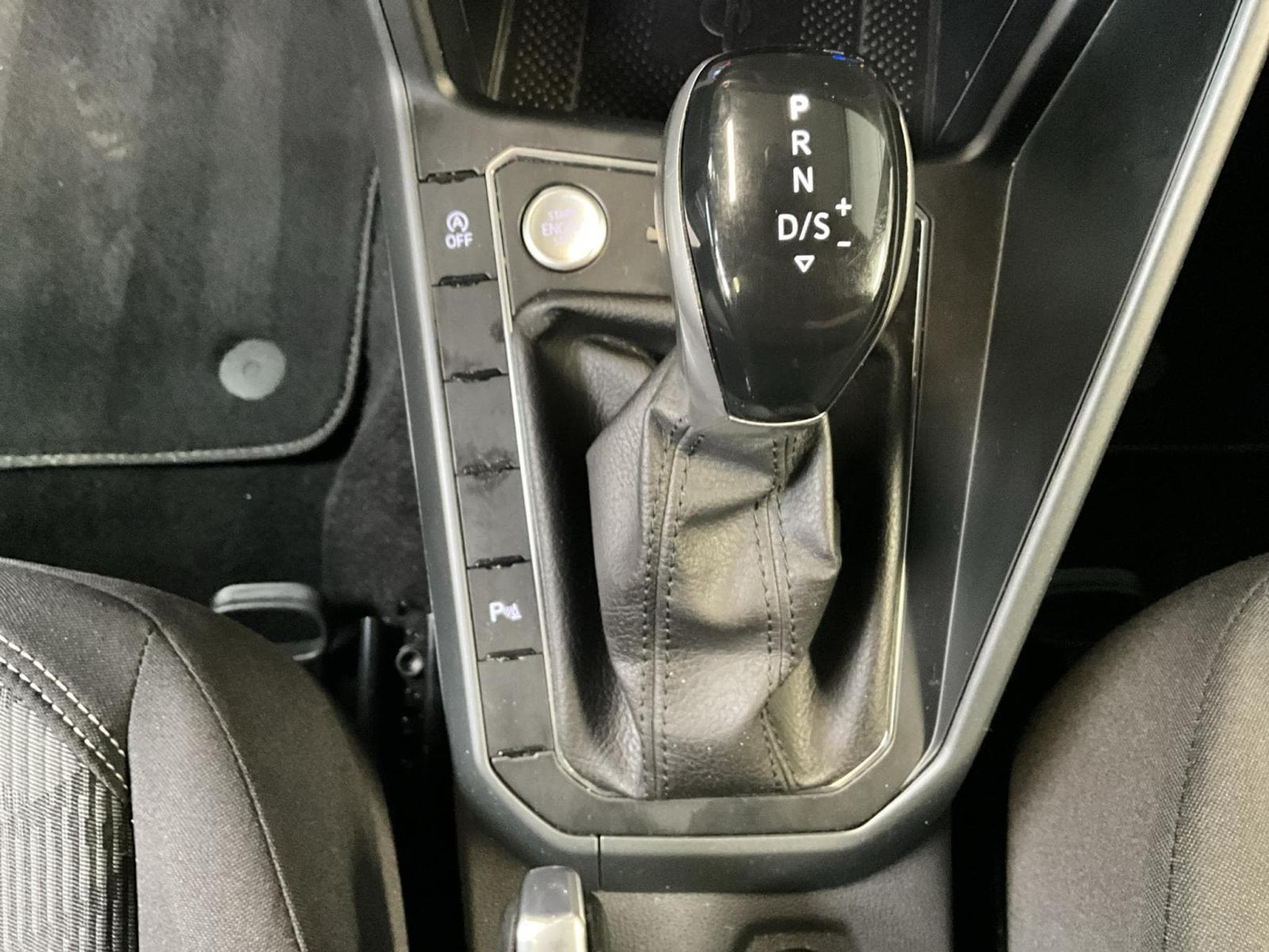 VW Taigo R-Line+DSG+Black-Style+Pano+IQ-Light+P.Tech. (2024) - Foto 14
