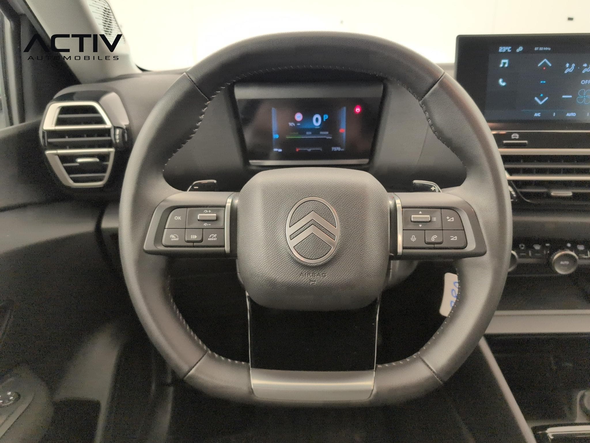 Citroën C4 Hybride 110 ch e-DCS6 You (2025) - Photo 14