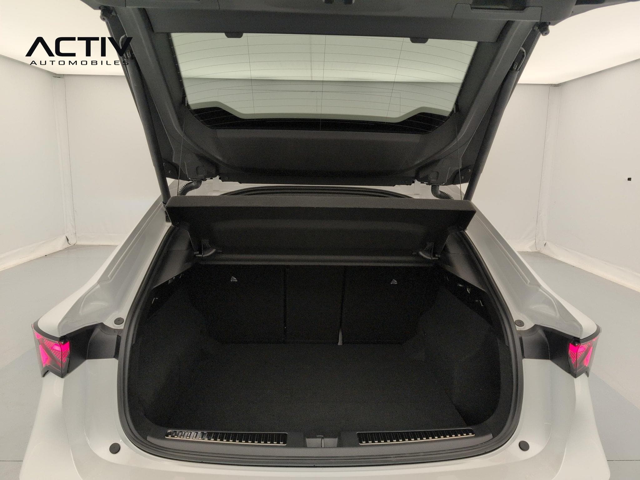 Renault Rafale E-Tech full hybrid 200ch esprit Alpine (2026) - Photo 11