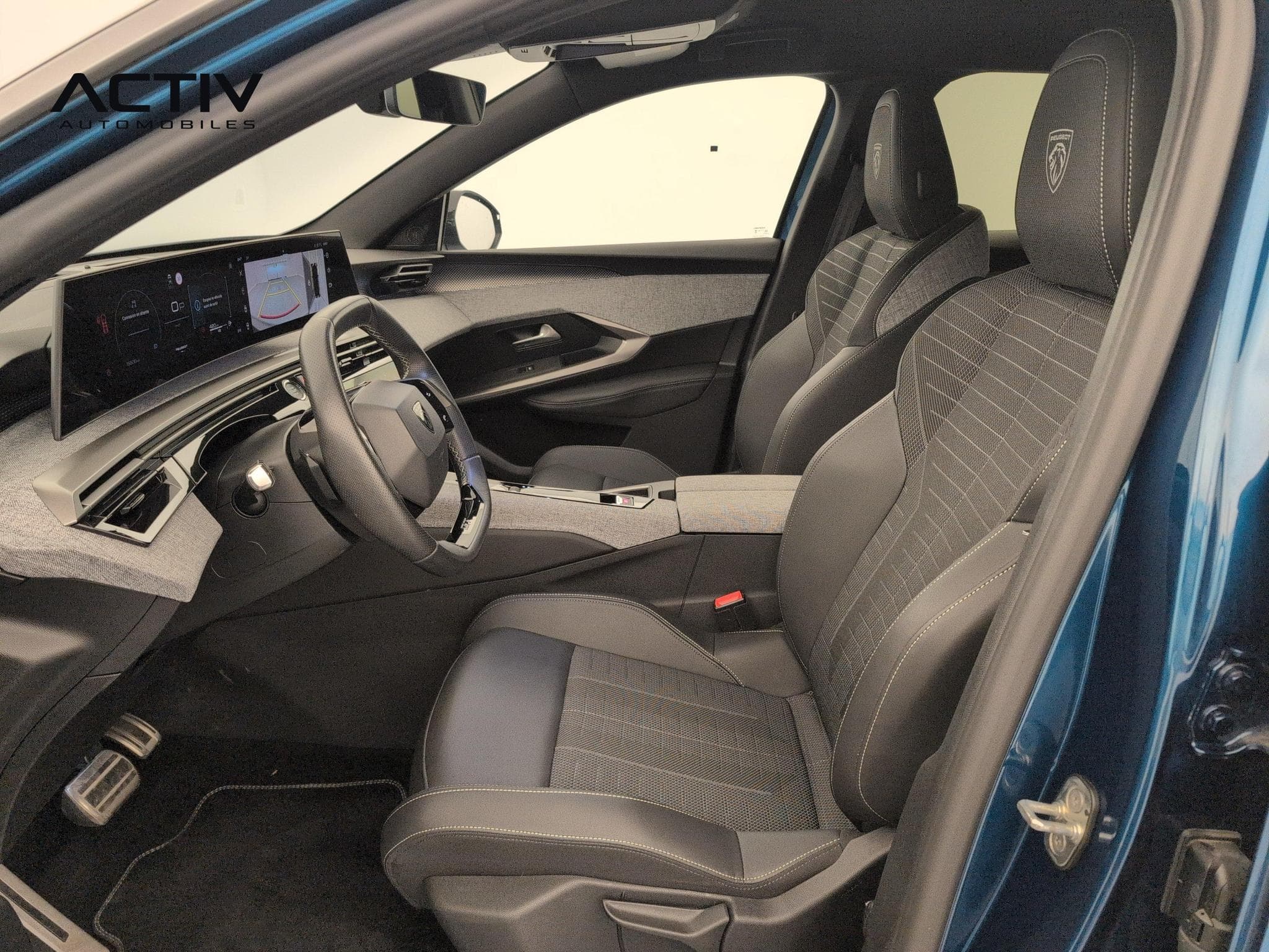 Peugeot 3008 Hybrid 145 e-DCS6 GT (2025) - Photo 16