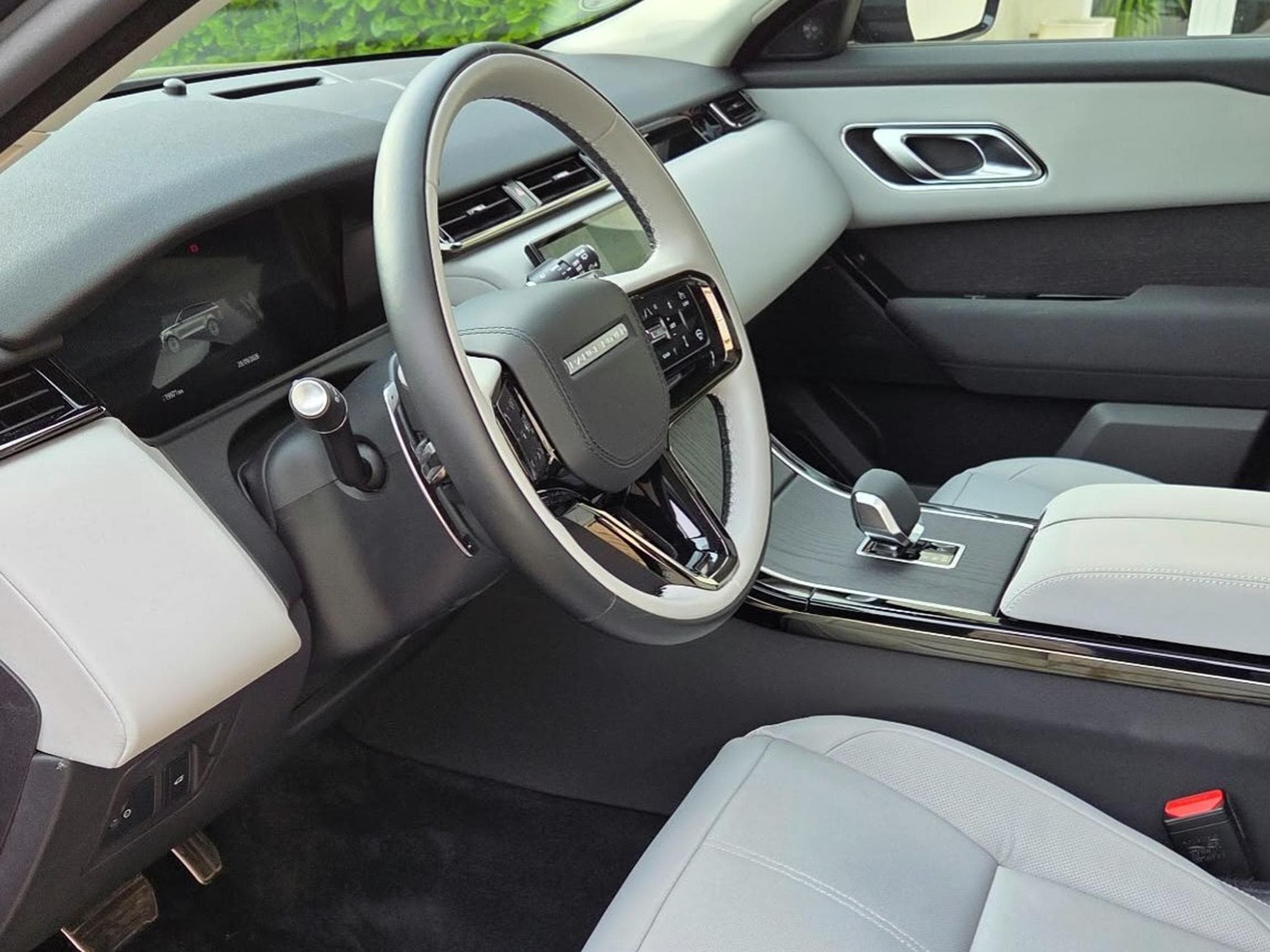 Land-Rover Range Rover Velar D200 Dynamic SE AWD (2025) - Foto 5