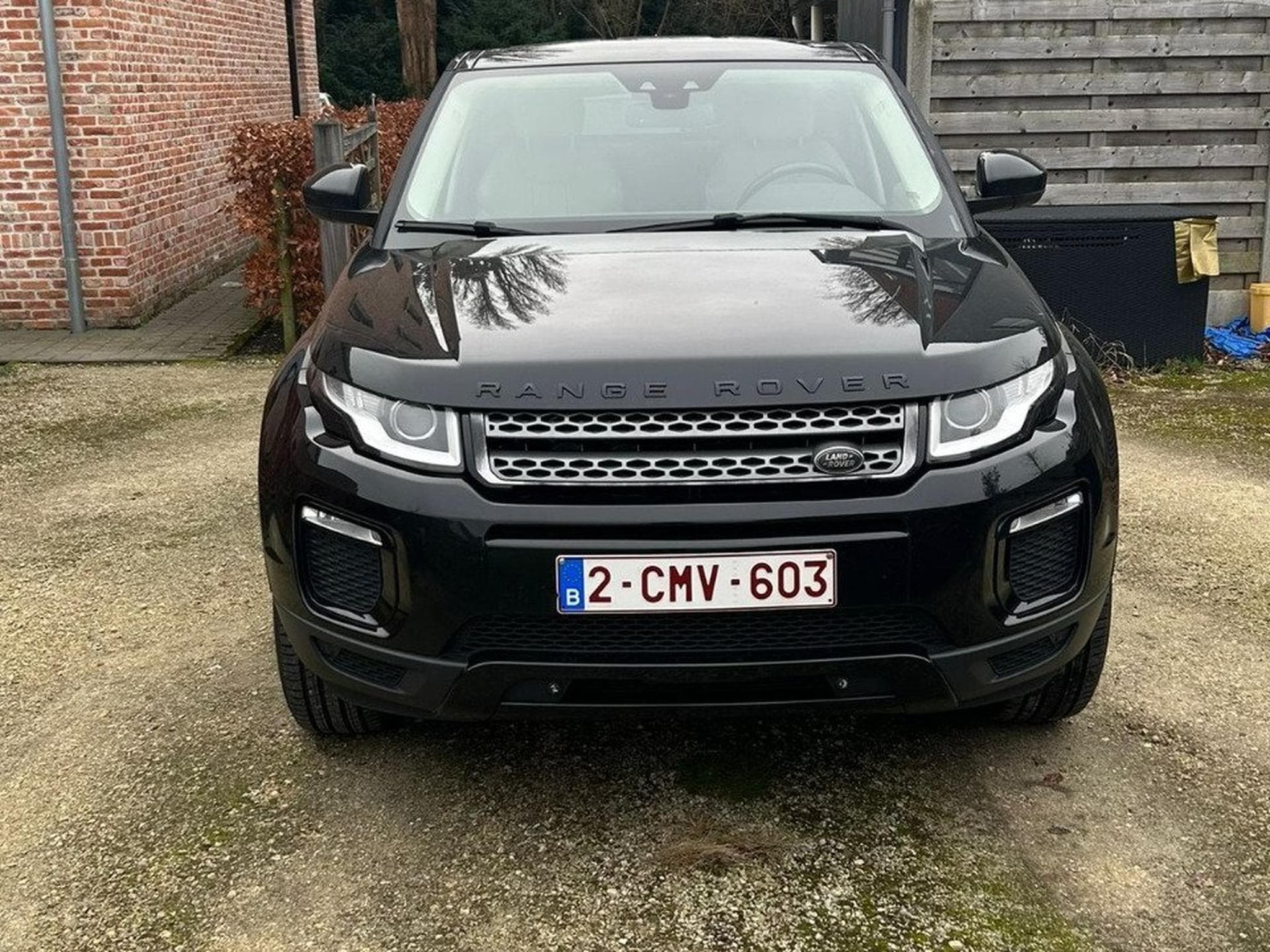 Land-Rover Range Rover Evoque 2.0 TD4 HSE (2015) - Photo 2