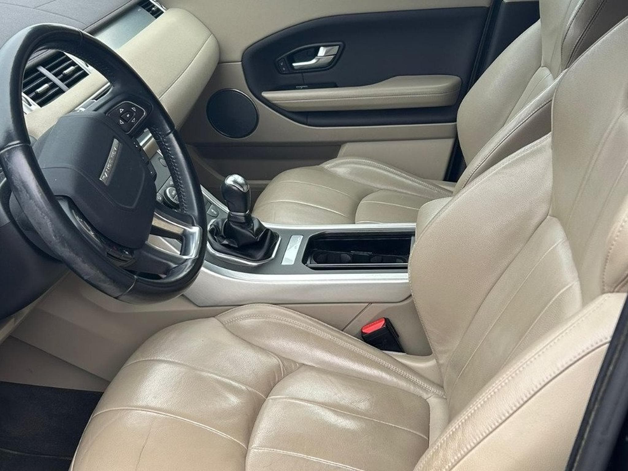 Land-Rover Range Rover Evoque 2.0 TD4 HSE (2015) - Photo 3