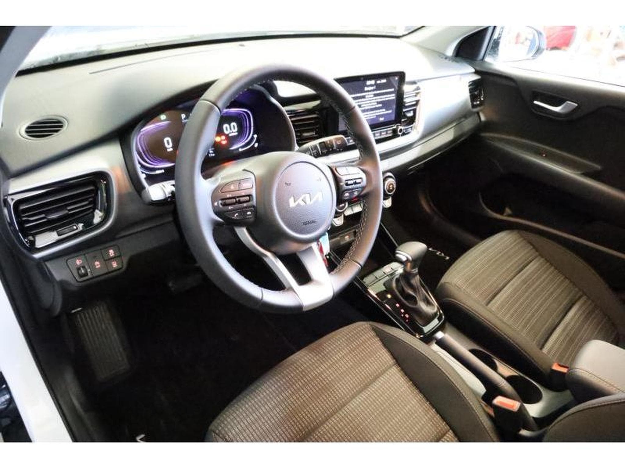 Kia Stonic MY25 (2026) - Photo 2