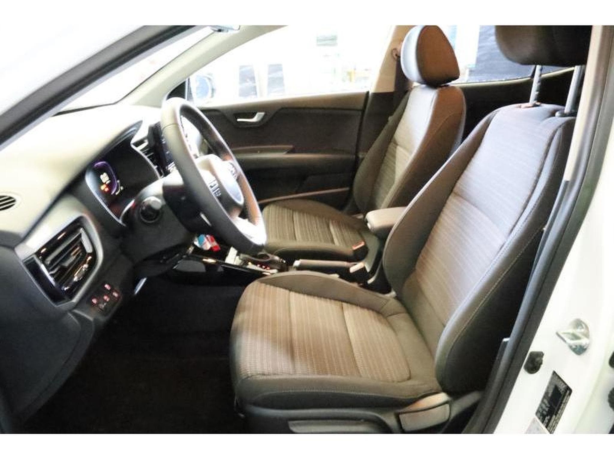 Kia Stonic MY25 (2026) - Photo 4