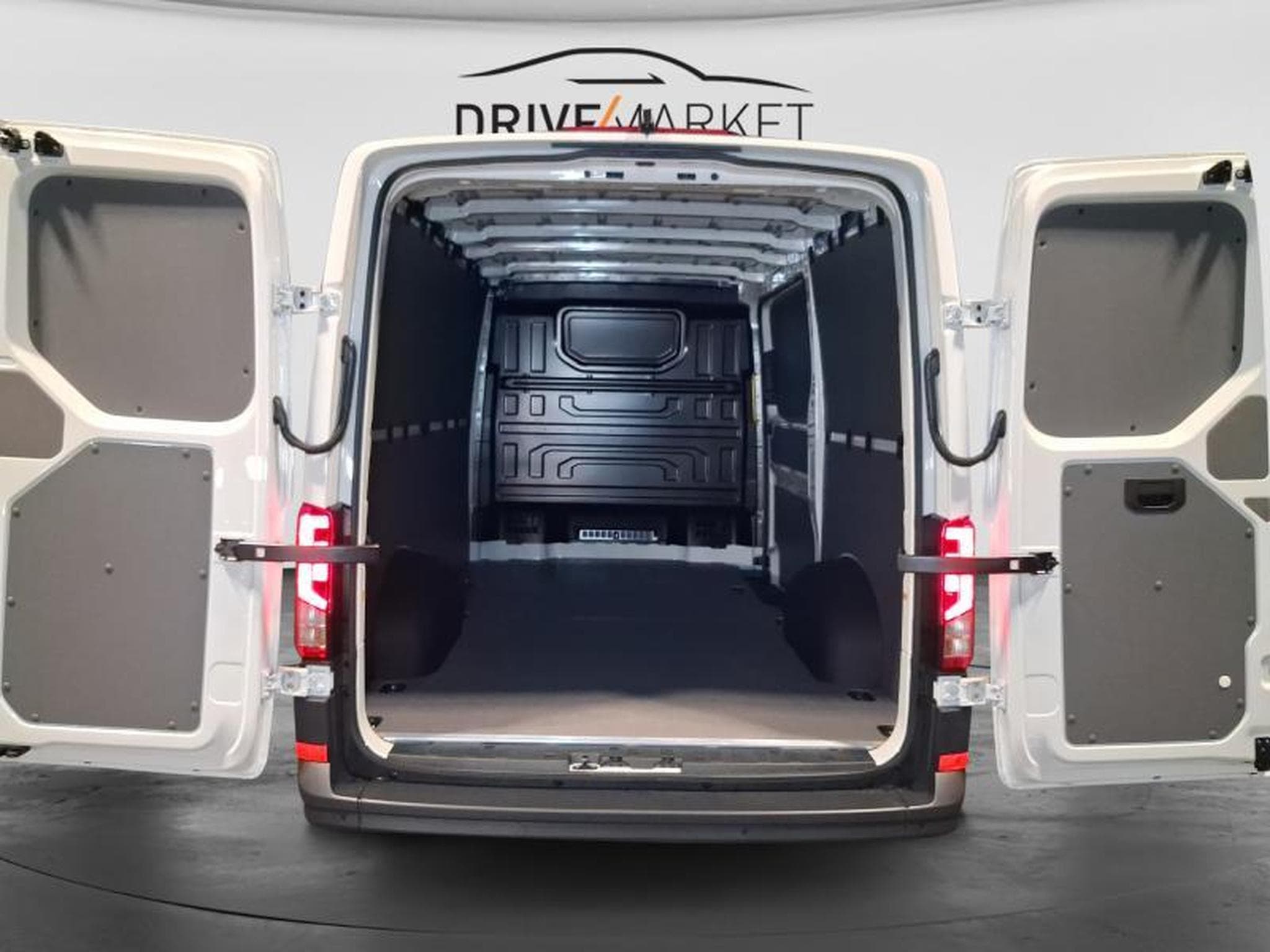 VW Crafter 30 3640 (2026) - Photo 14
