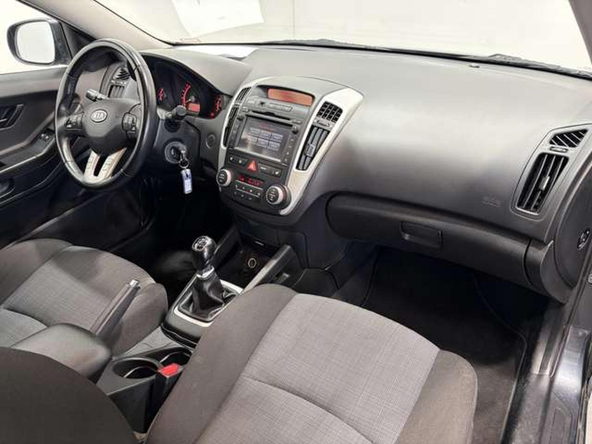 Kia Ceed 1.4 Edition 7 *3.H *Tempomat *Navi (2013) - Photo 13