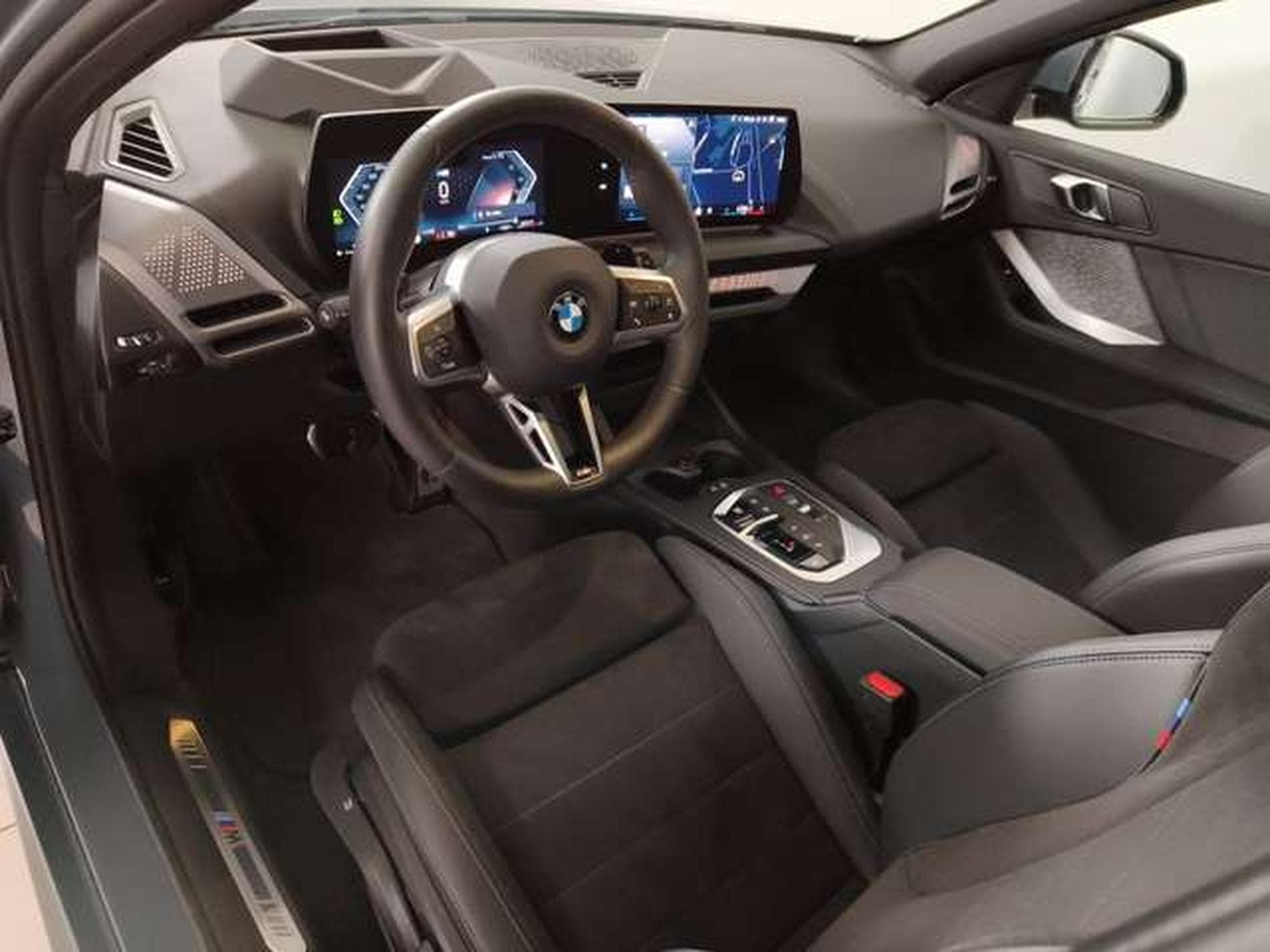 BMW 116 i Head-Up DAB LED Pano.Dach RFK (2025) - Foto 6