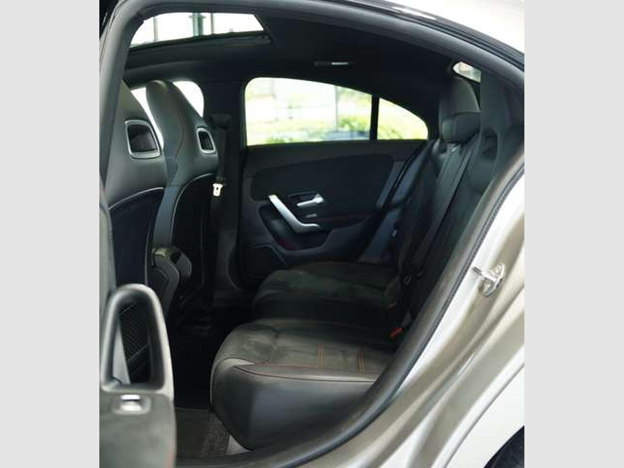 Mercedes CLA 200 Limousine AMG Line *Pano*360°*Night (2019) - Photo 22