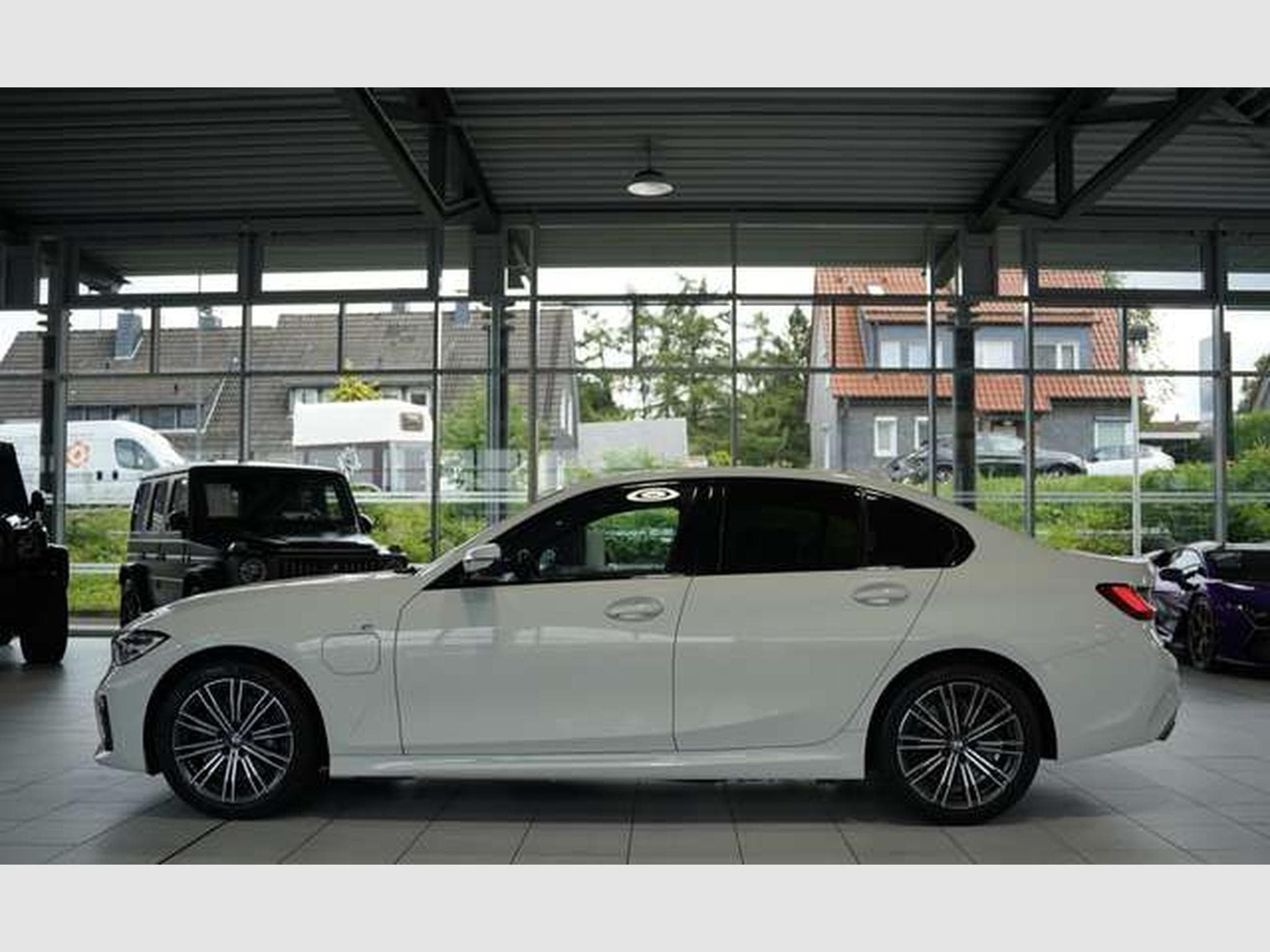 BMW 330 e Limousine M Sport *LiveCockpit *Alcantara (2020) - Foto 10