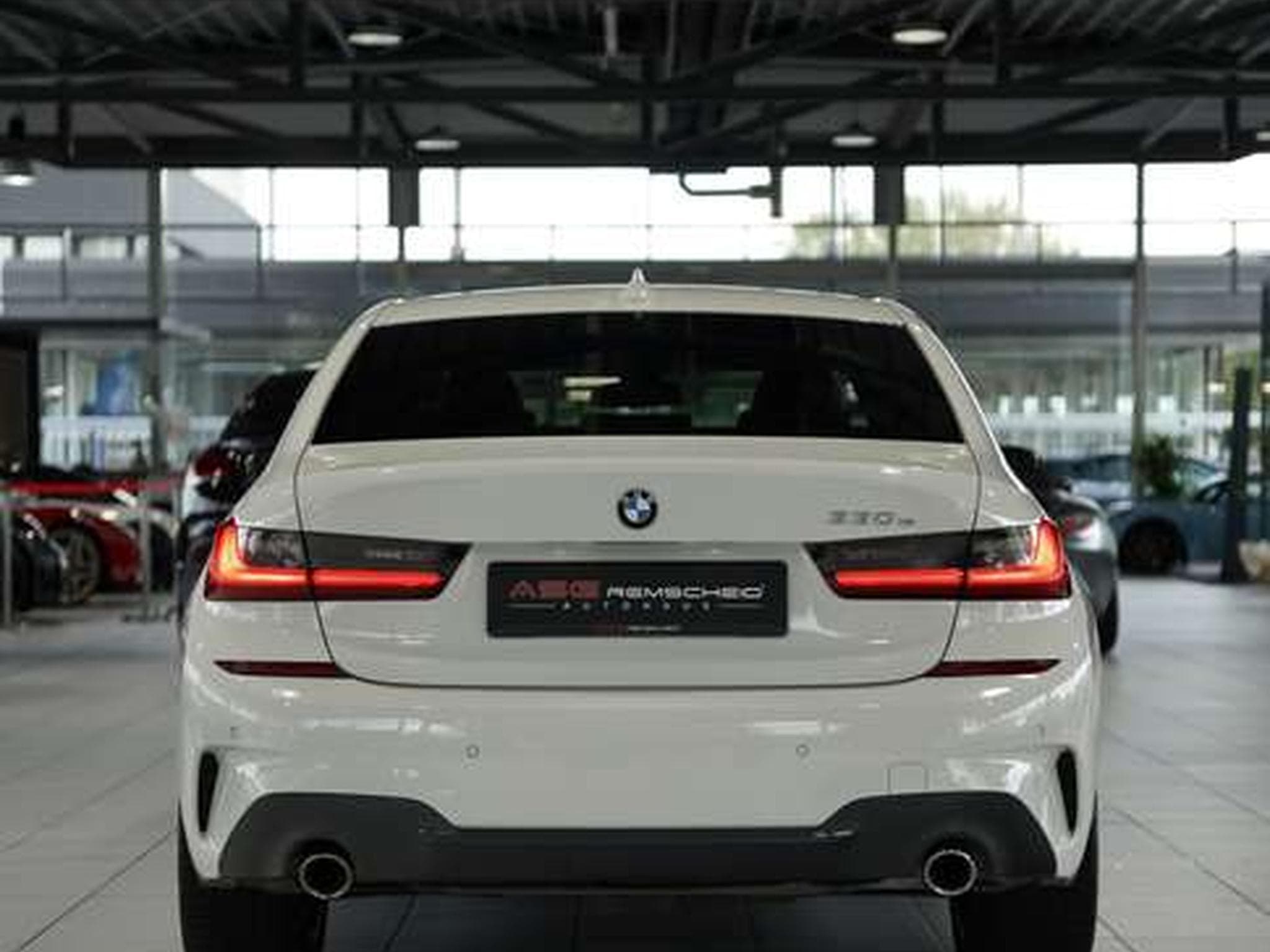 BMW 330 e Limousine M Sport *LiveCockpit *Alcantara (2020) - Foto 8