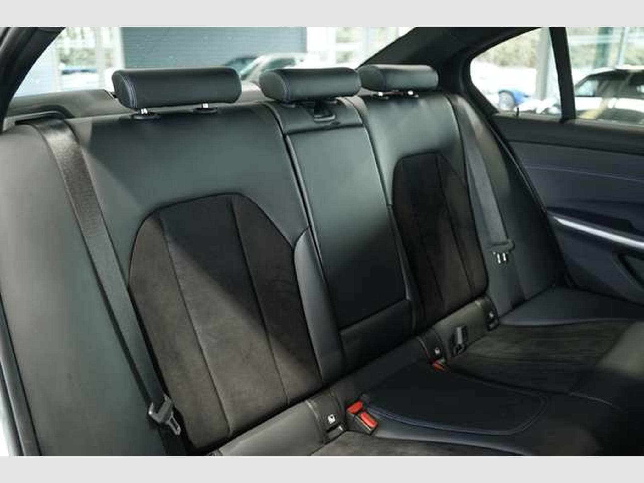 BMW 330 e Limousine M Sport *LiveCockpit *Alcantara (2020) - Foto 20