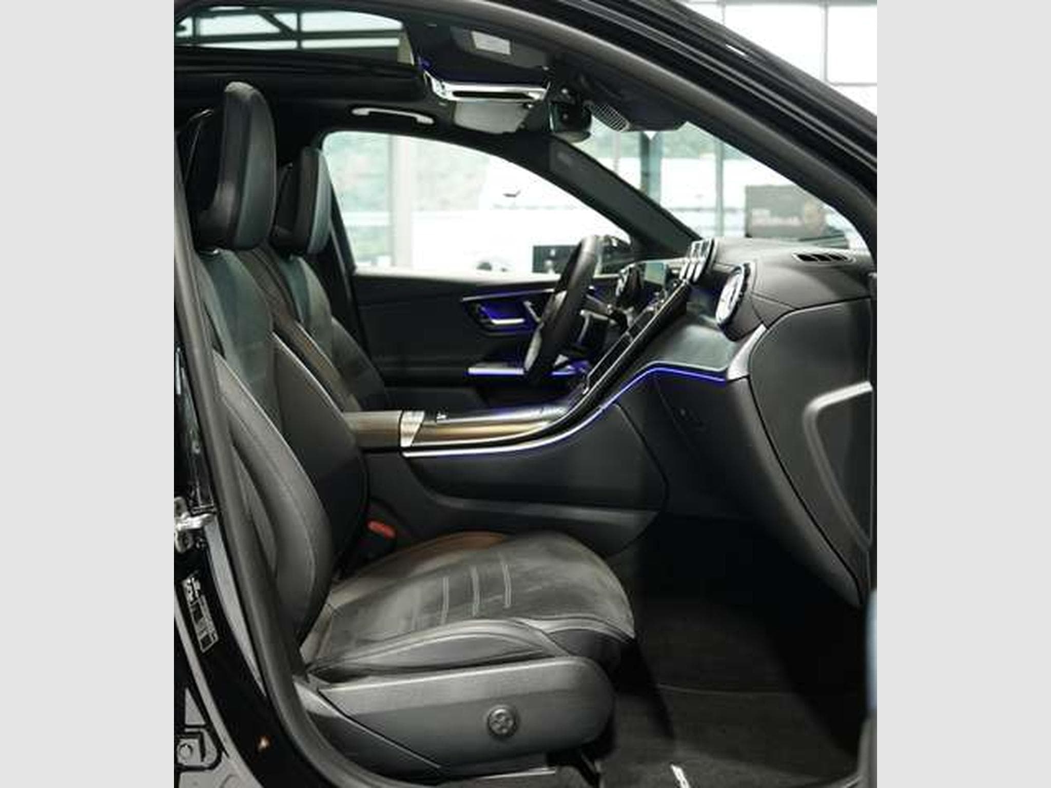 Mercedes GLC 300 d 4M AMG Line *20 *Pano *Night *AHK (2023) - Photo 14