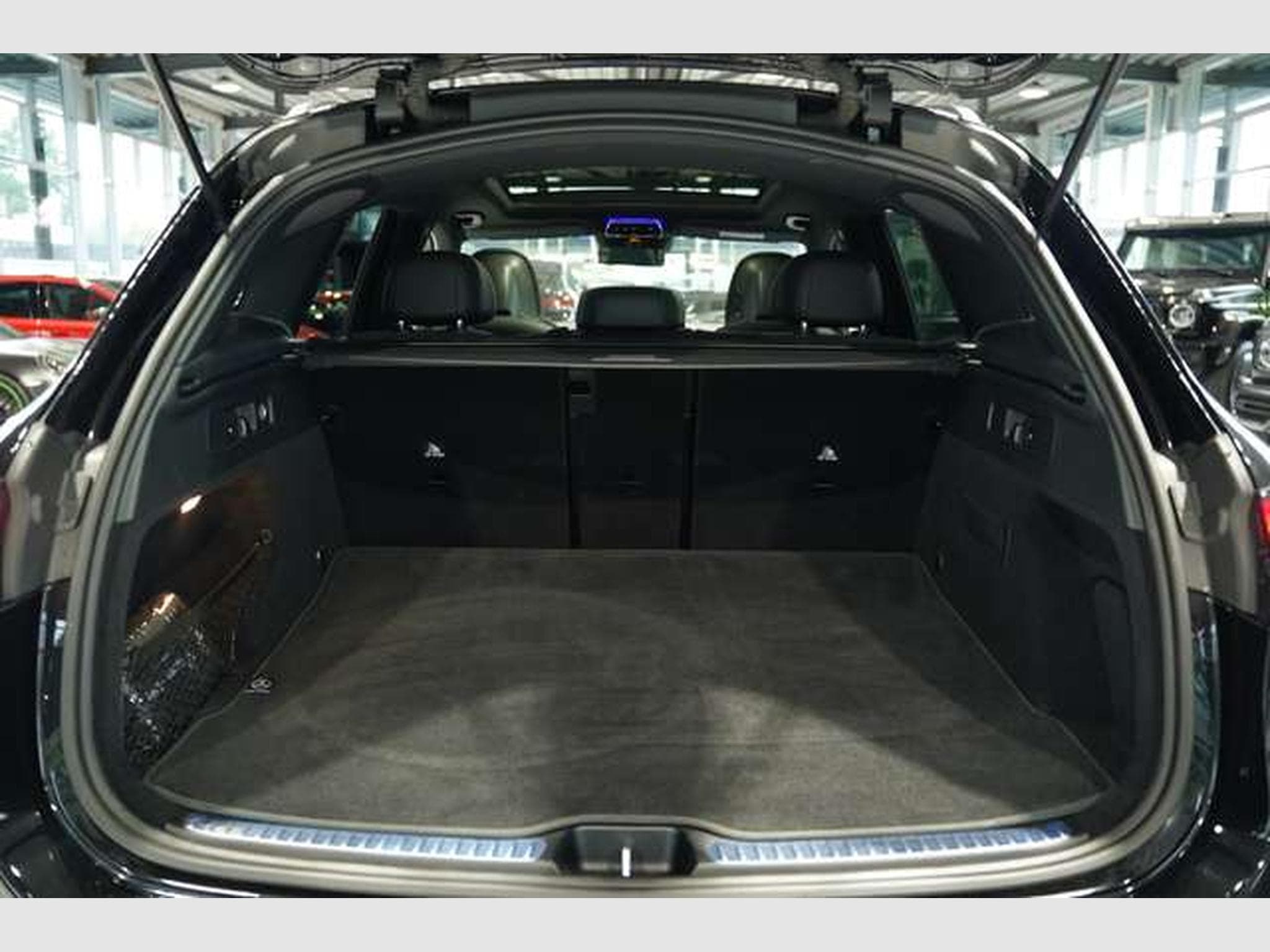 Mercedes GLC 300 d 4M AMG Line *20 *Pano *Night *AHK (2023) - Photo 41