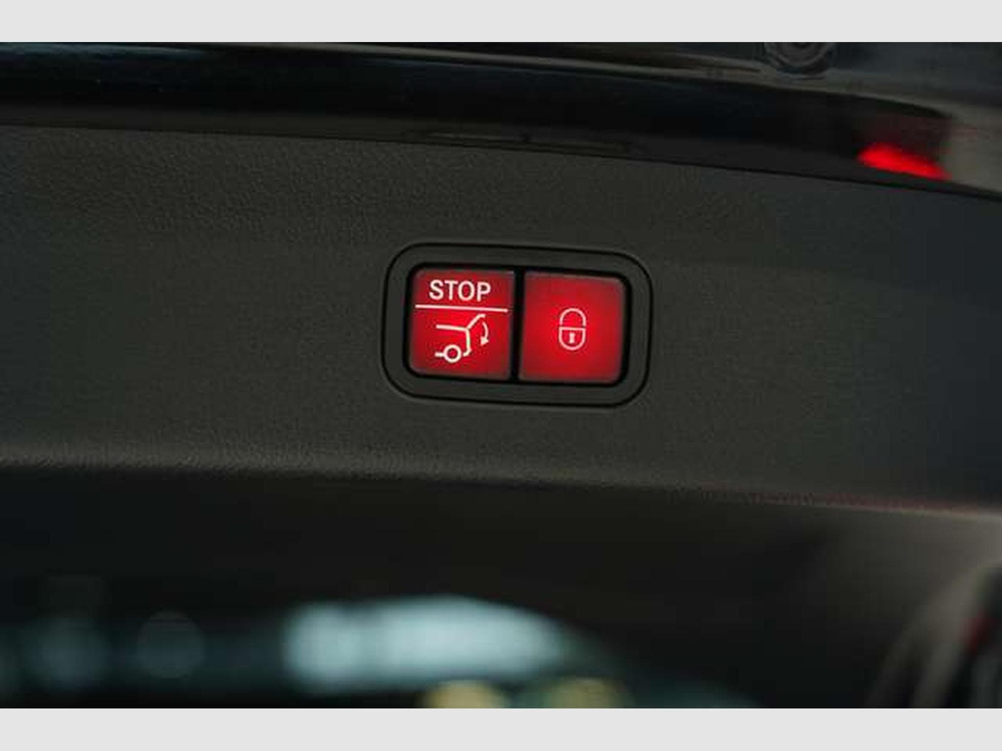 Mercedes GLC 300 d 4M AMG Line *20 *Pano *Night *AHK (2023) - Photo 42