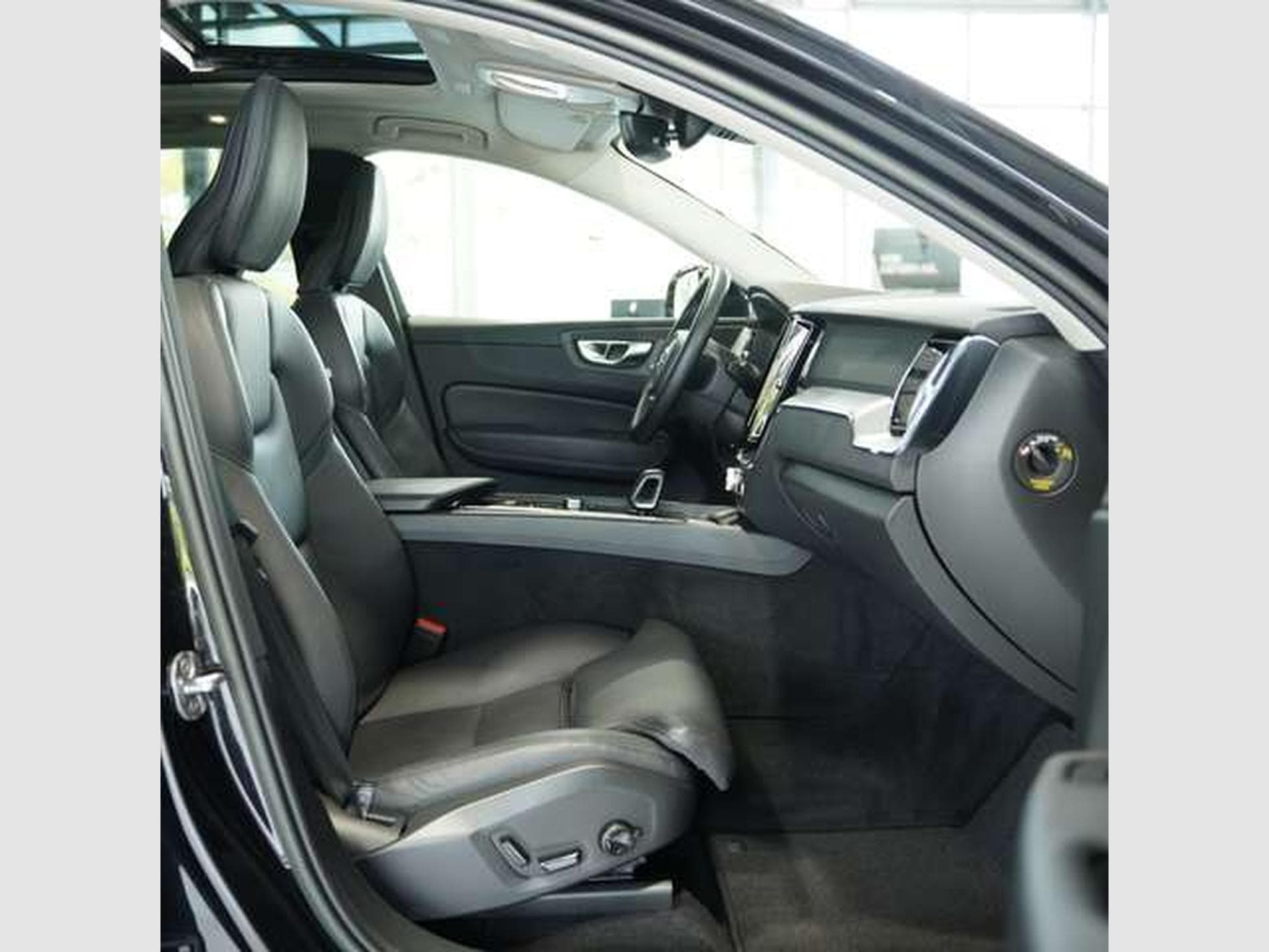 Volvo XC60 Inspriction 4WD *1.Hand *Digital *GSD *360 (2022) - Foto 14