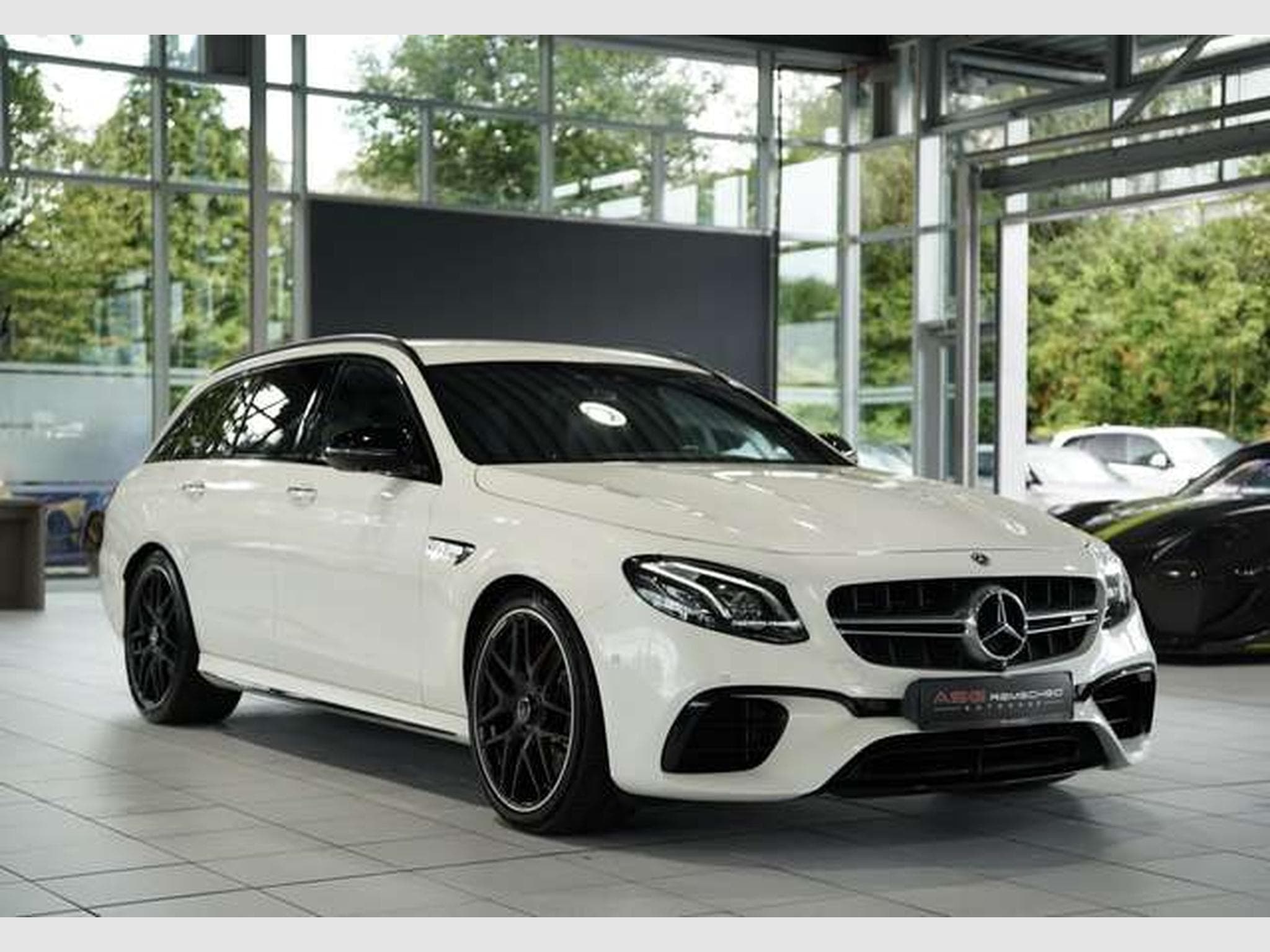 Mercedes E 63 AMG S T 4M *20 *H-UP*Perf-AGA*Night*Memory (2019) - Foto 6