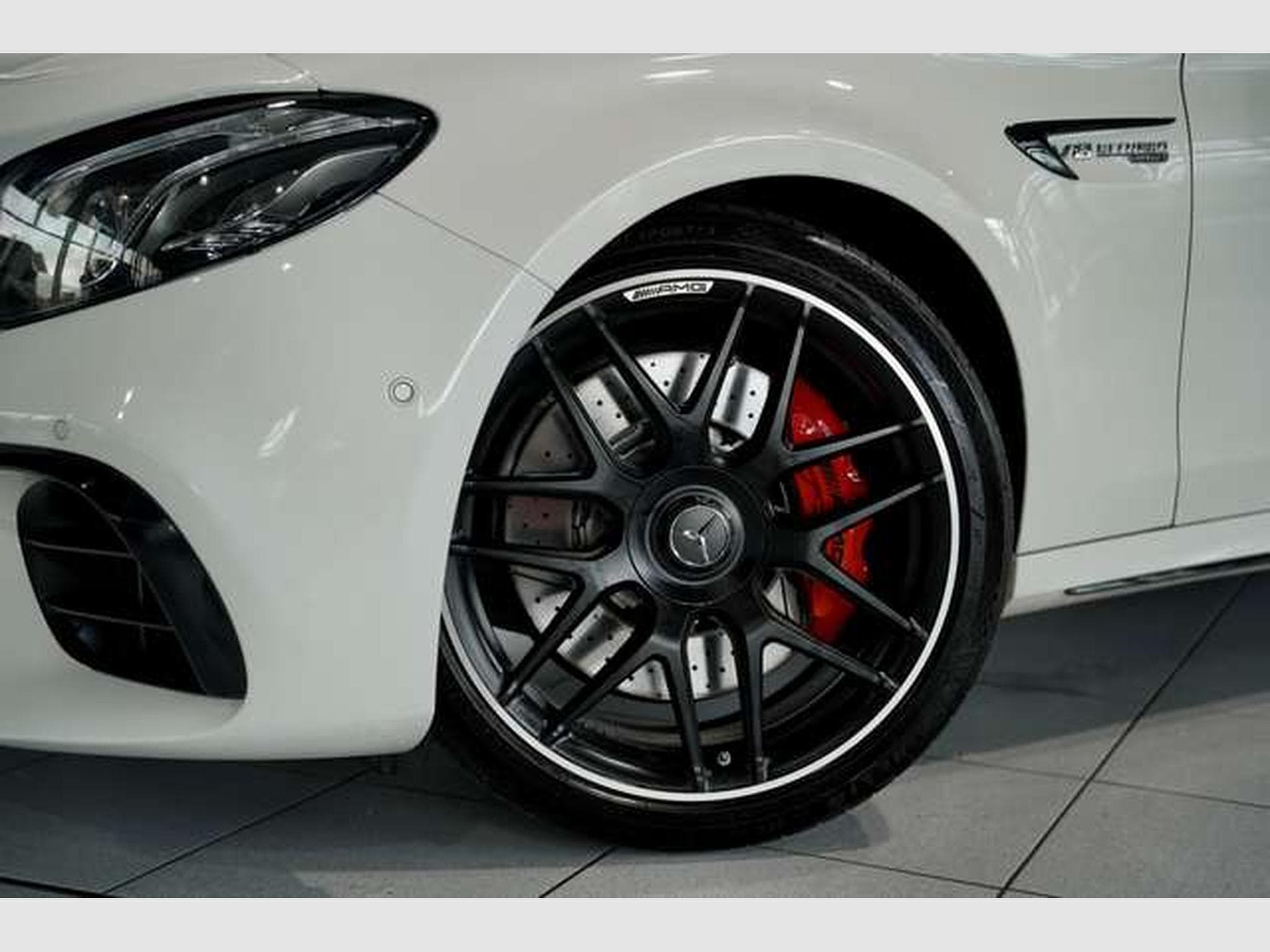 Mercedes E 63 AMG S T 4M *20 *H-UP*Perf-AGA*Night*Memory (2019) - Foto 3