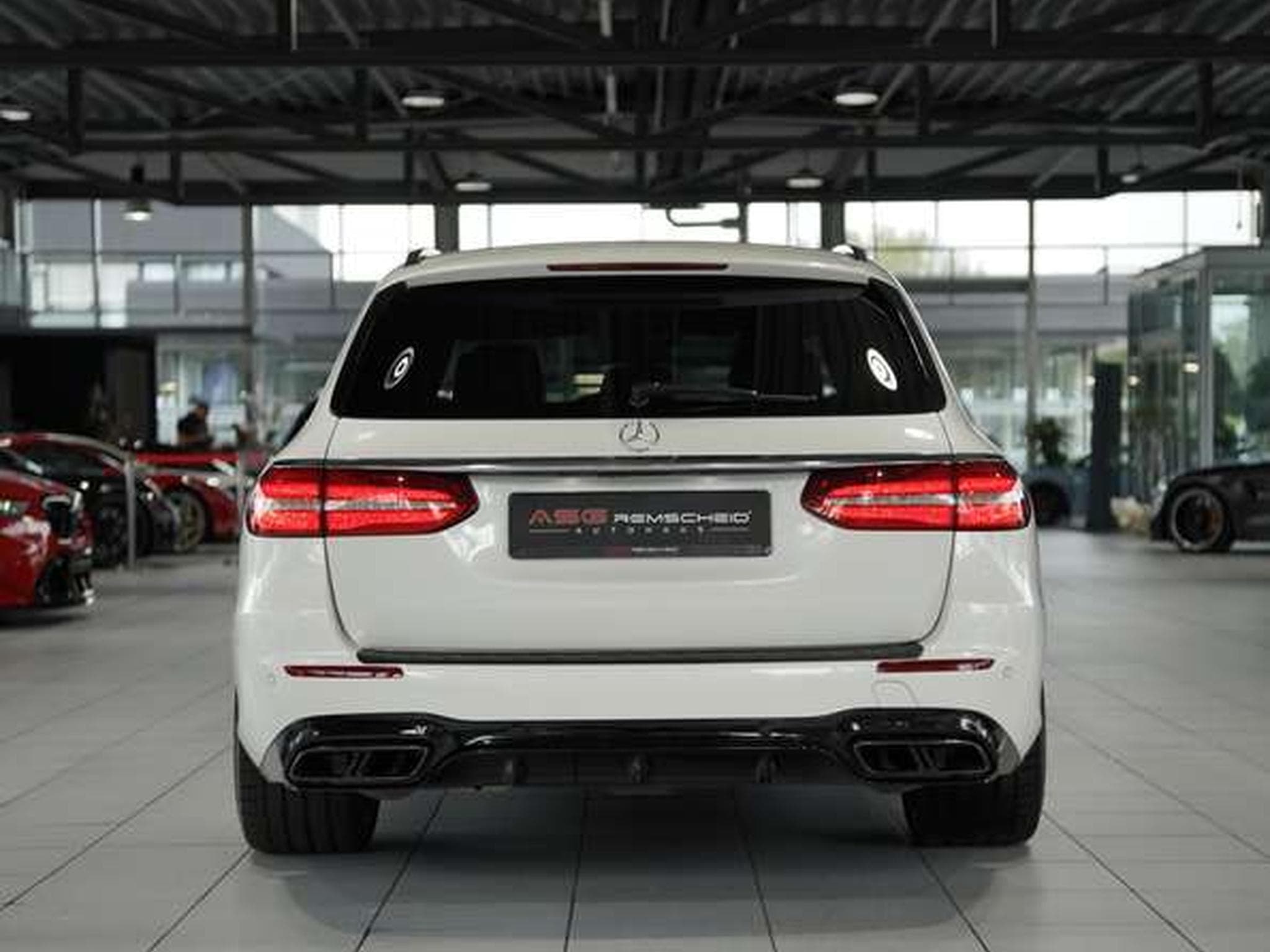 Mercedes E 63 AMG S T 4M *20 *H-UP*Perf-AGA*Night*Memory (2019) - Foto 9