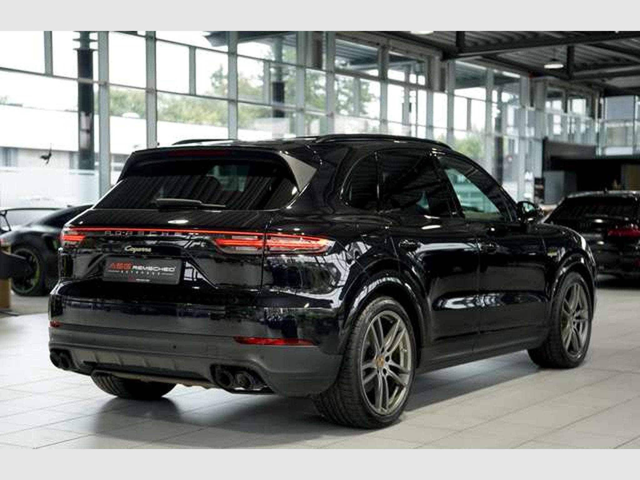 Porsche Cayenne E-Hybrid 1.H *21 *Chrono*BOSE*Pano*LUFT (2021) - Photo 8