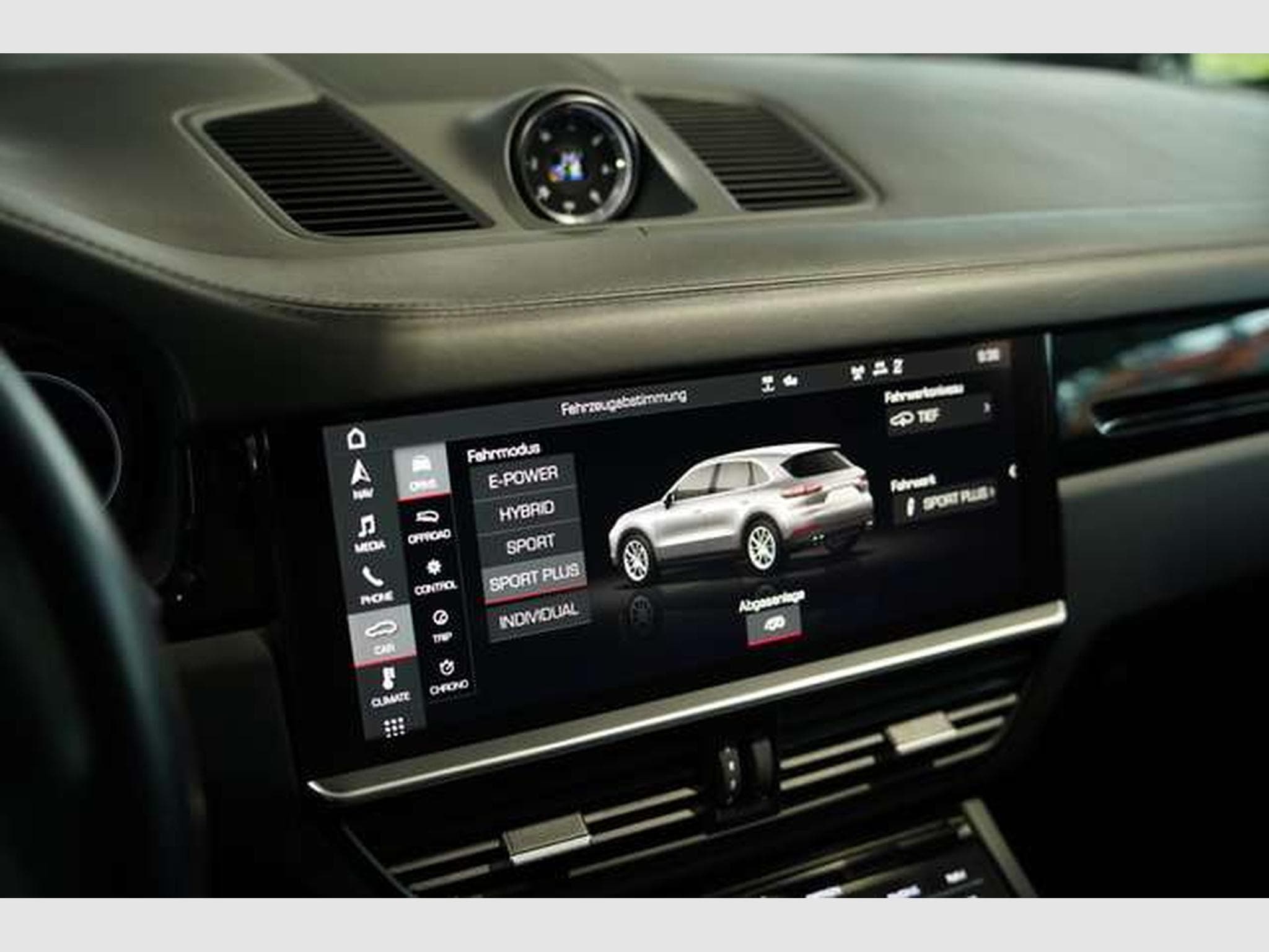Porsche Cayenne E-Hybrid 1.H *21 *Chrono*BOSE*Pano*LUFT (2021) - Photo 35