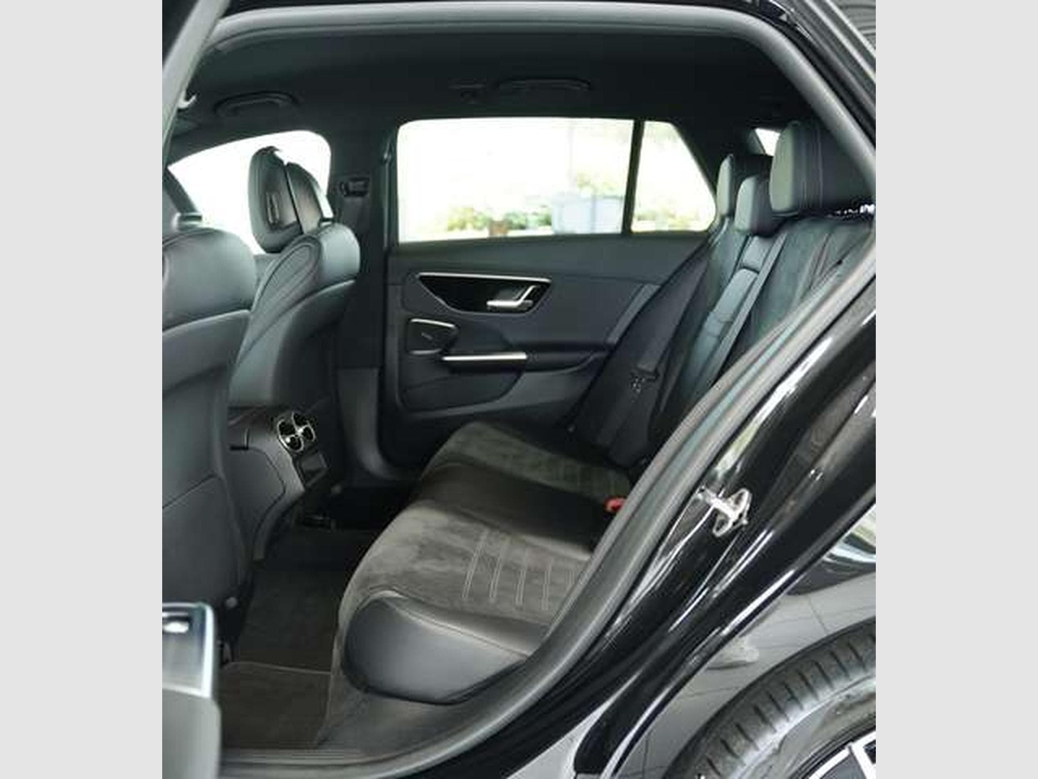 Mercedes C 300 d T AMG Line *Night *ACC *Kamera *Digital (2021) - Photo 23