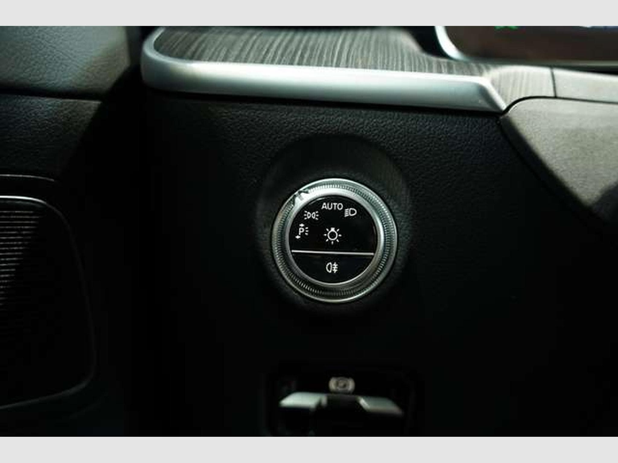 Mercedes C 300 d T AMG Line *Night *ACC *Kamera *Digital (2021) - Photo 28