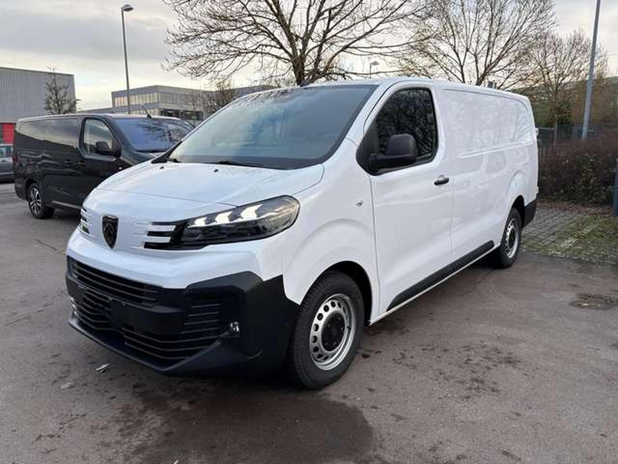 Peugeot Expert 2.0 BHDI 145 S&S EAT8 (2025) - Foto 1