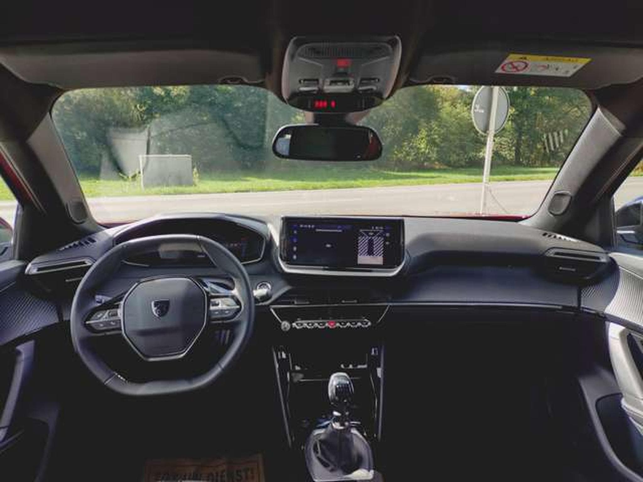 Peugeot 2008 Allure (2025) - Photo 4