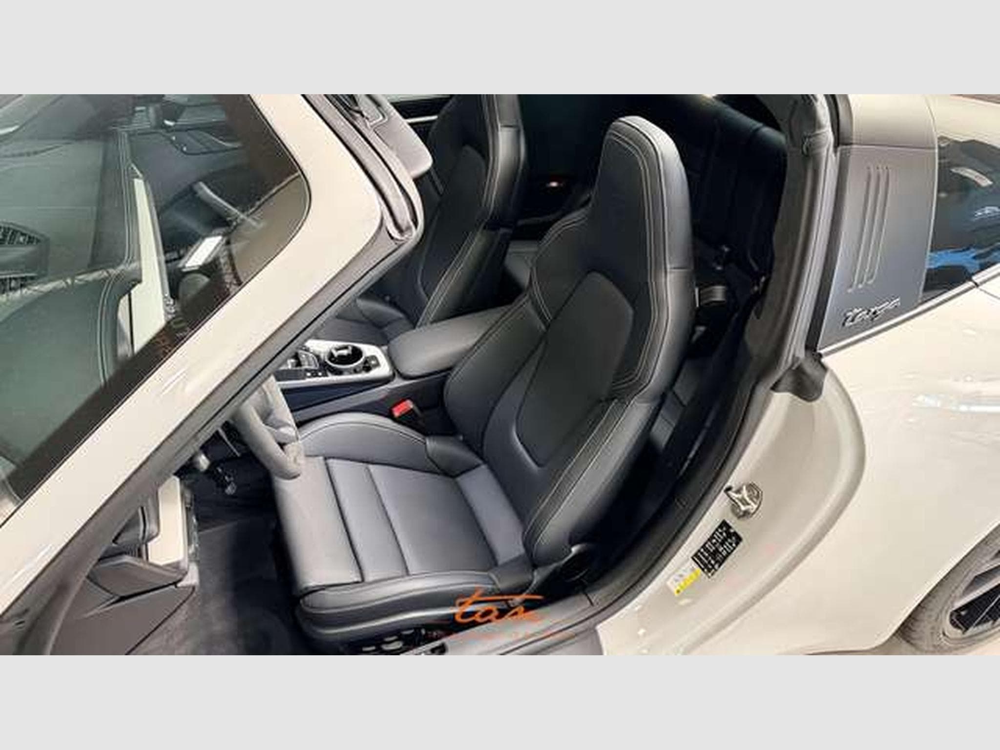 Porsche 911 .2 TARGA 4 GTS Facelift - New Car -Discount -10,3% (2026) - Photo 14
