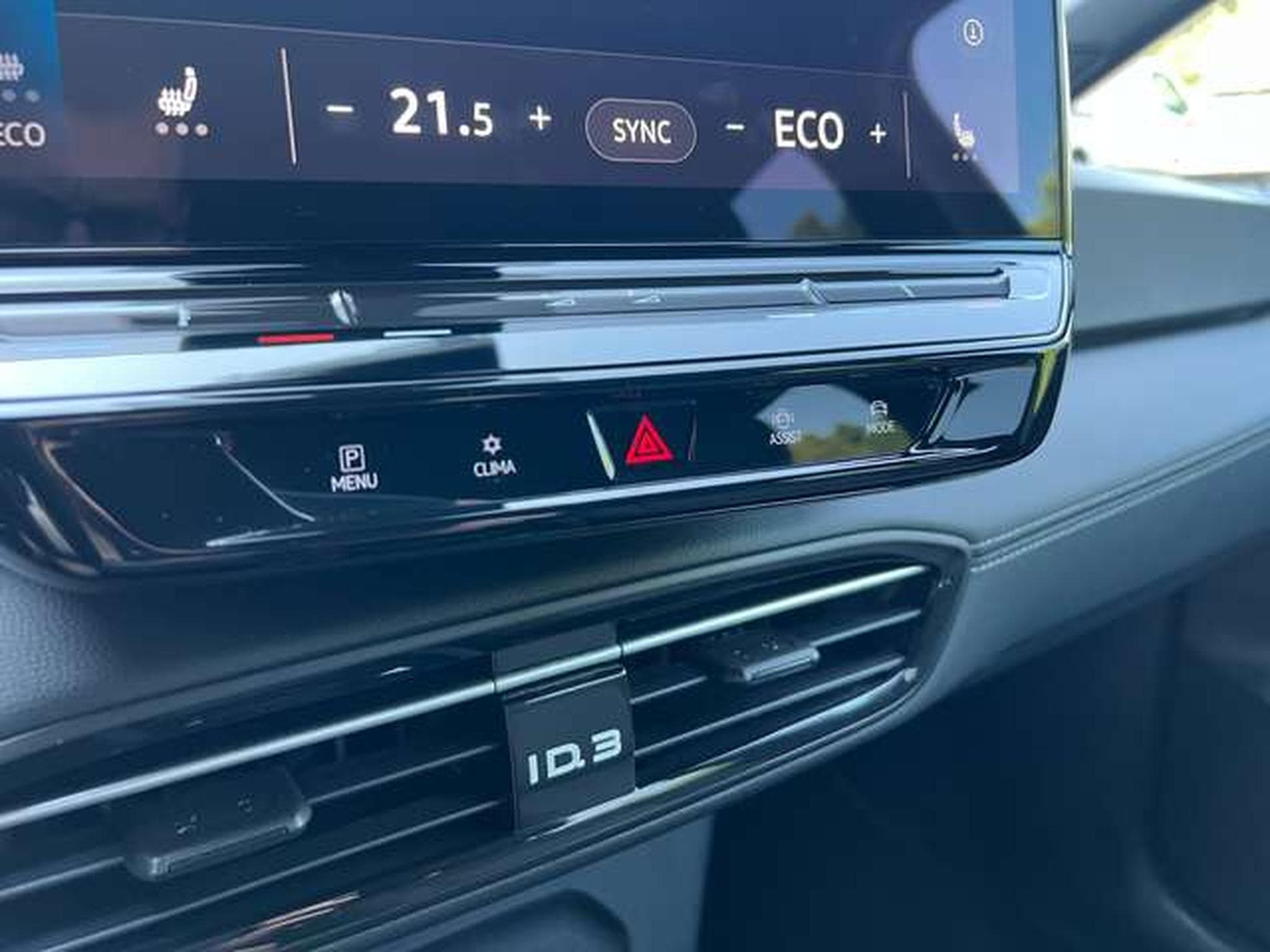 VW ID.3 PRO 204 CV ELECTRIQUE (2024) - Photo 13