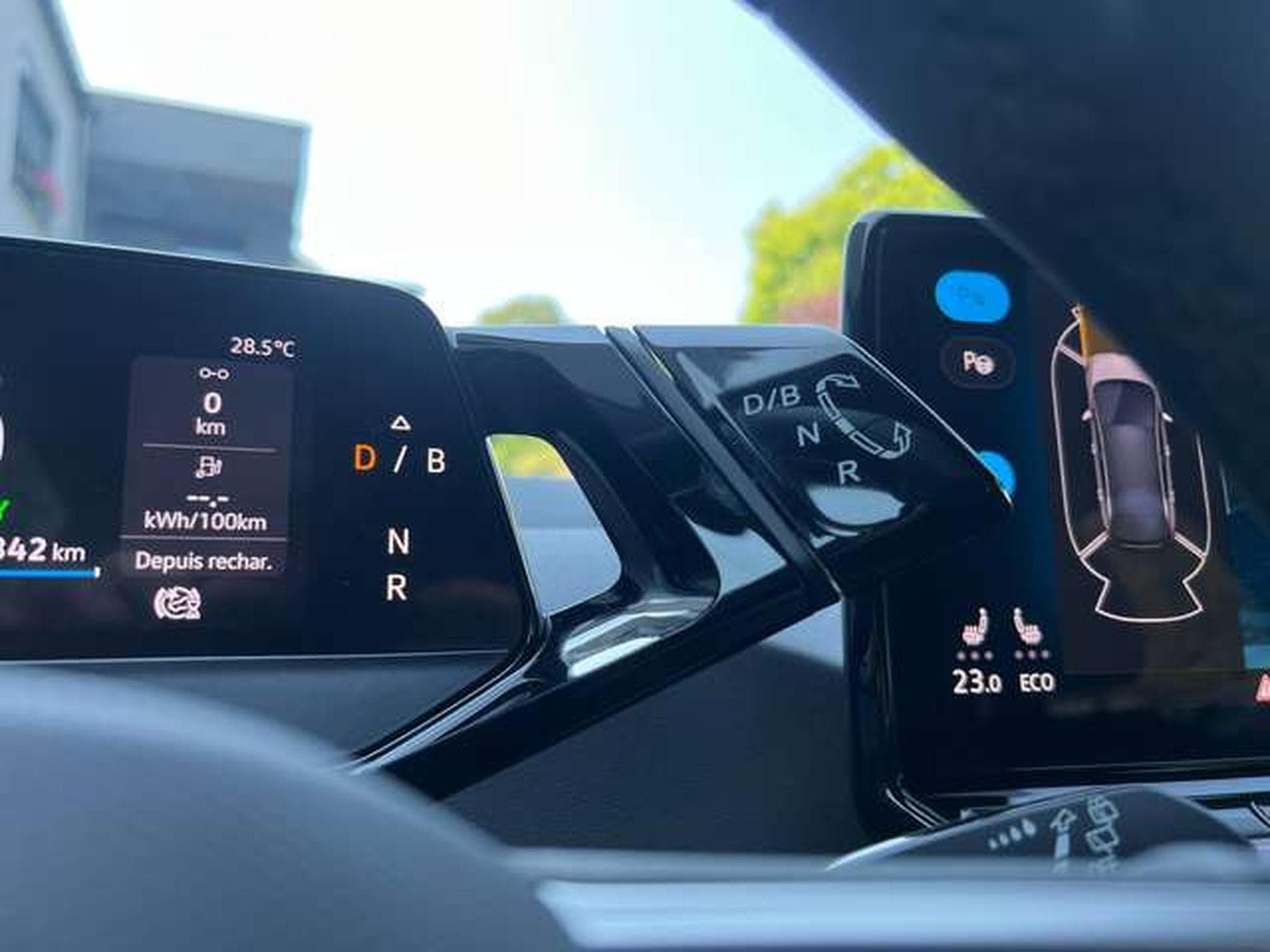 VW ID.3 PRO 204 CV ELECTRIQUE (2024) - Photo 9